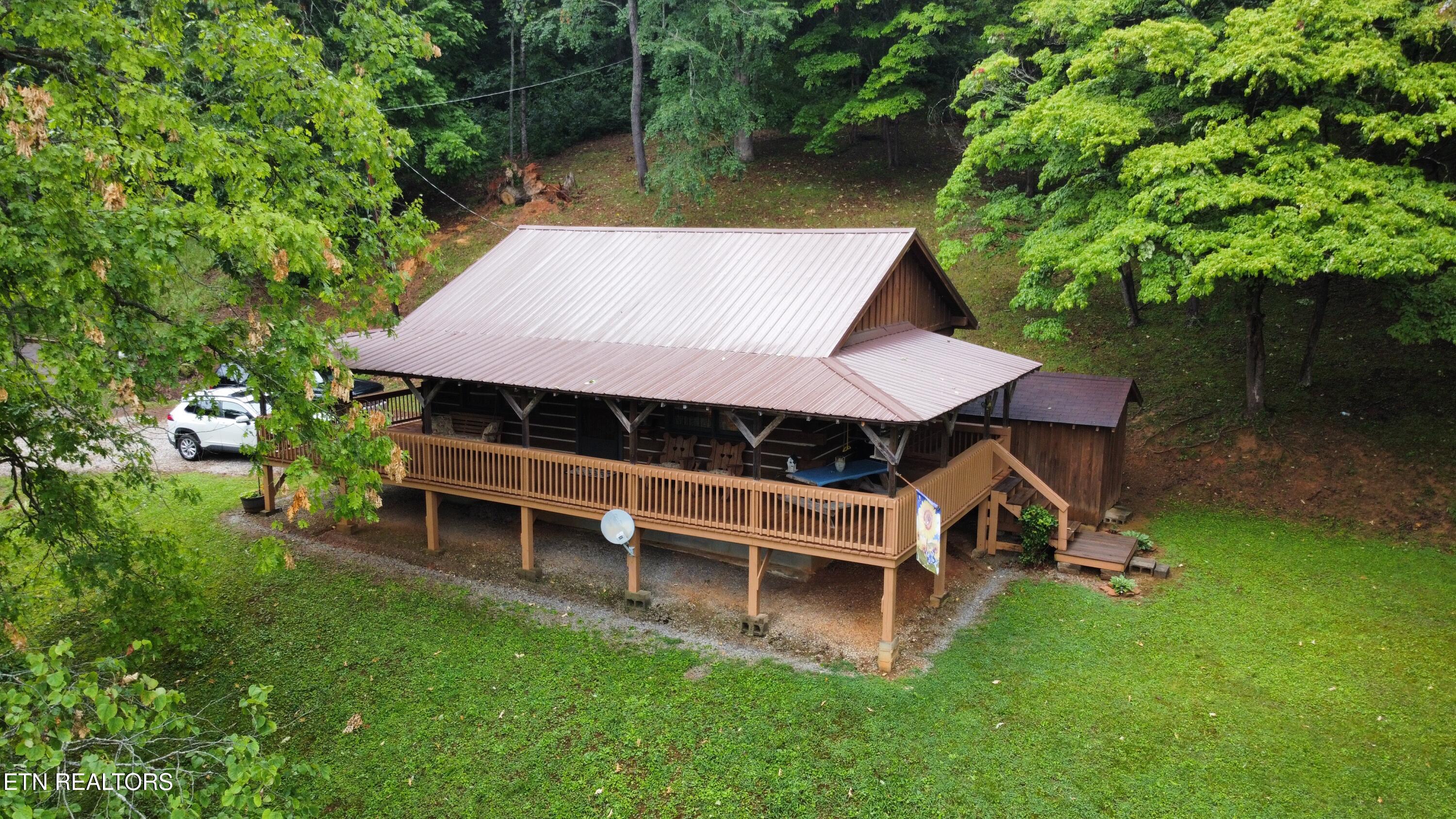 487 Straight Branch Rd Property Photo 1