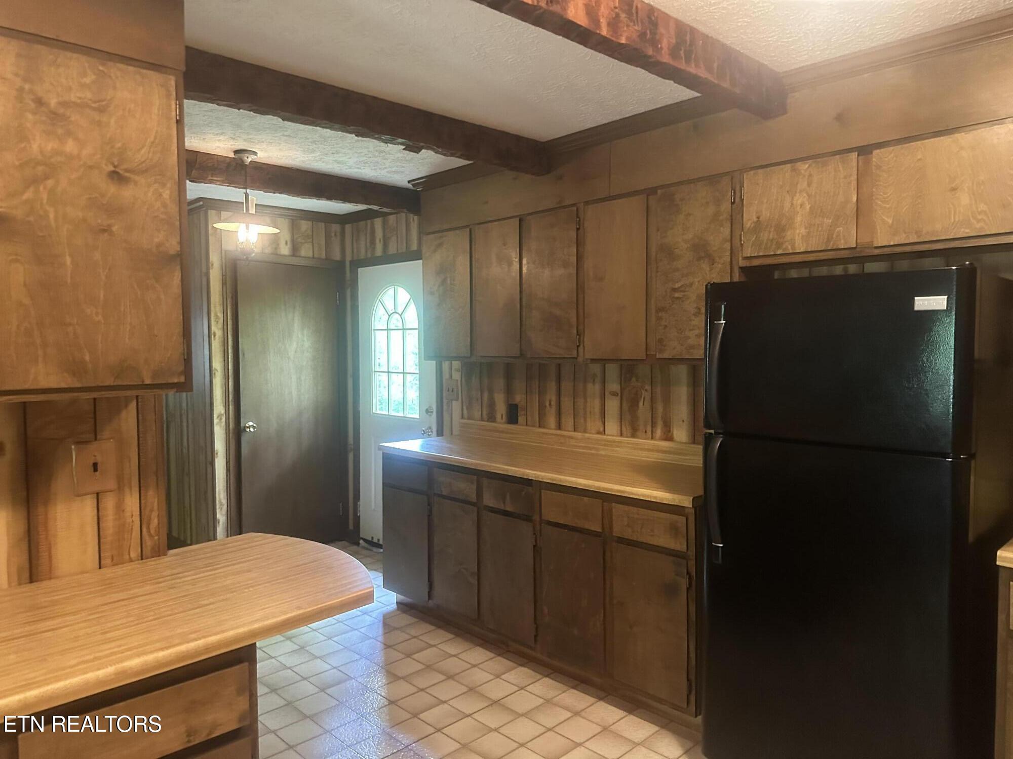 1016 Running Deer Property Photo 6