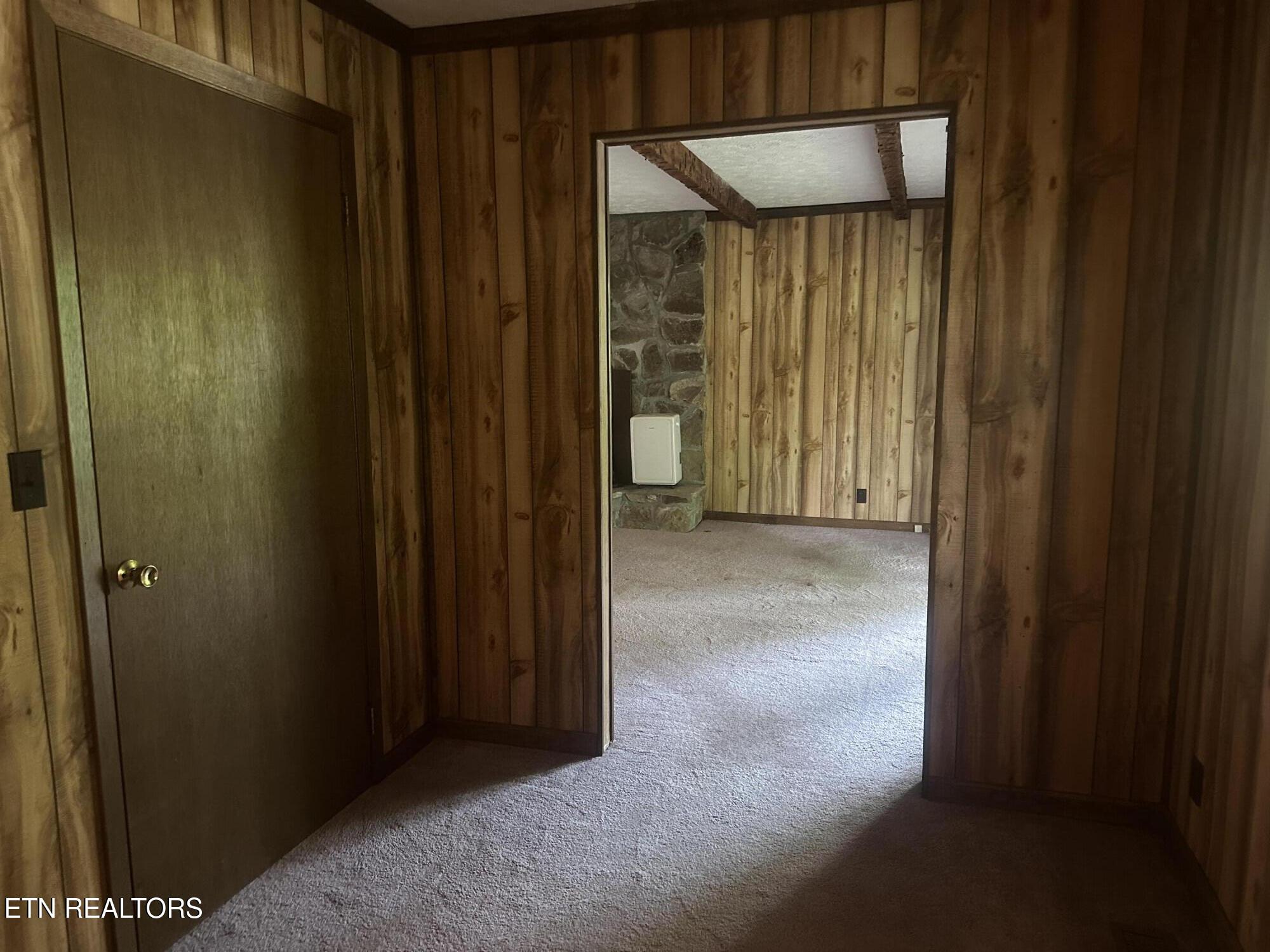 1016 Running Deer Property Photo 15