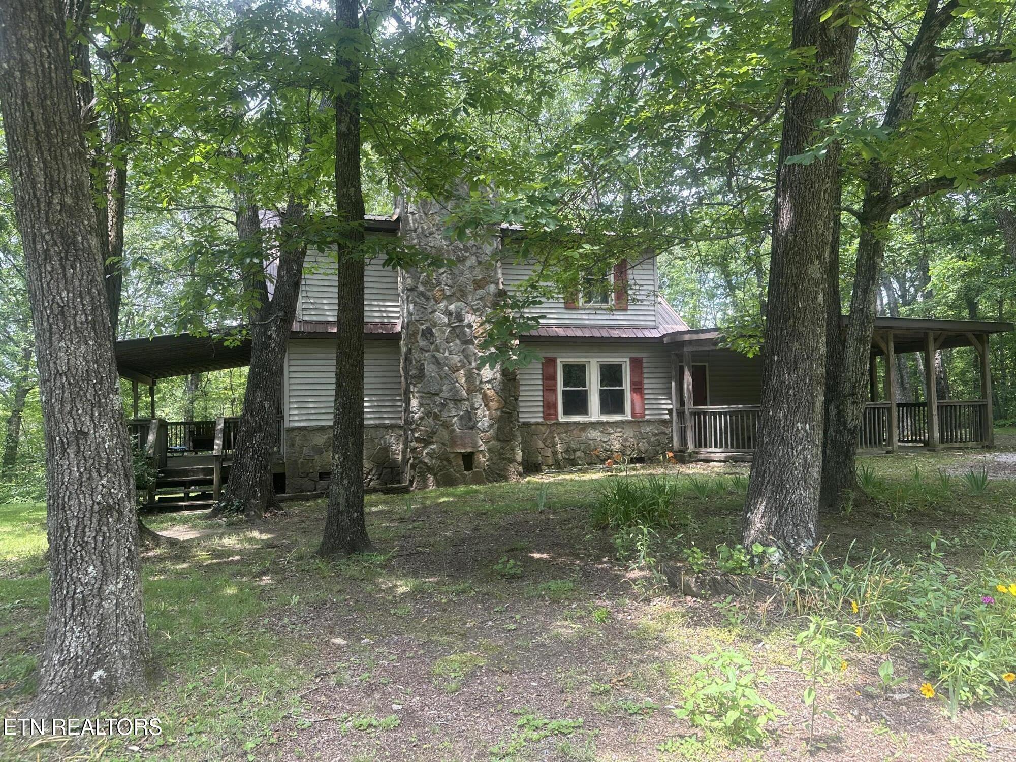 1016 Running Deer Property Photo 20