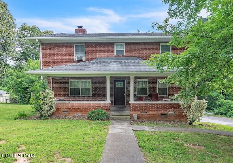 1725 Crestview St Property Photo