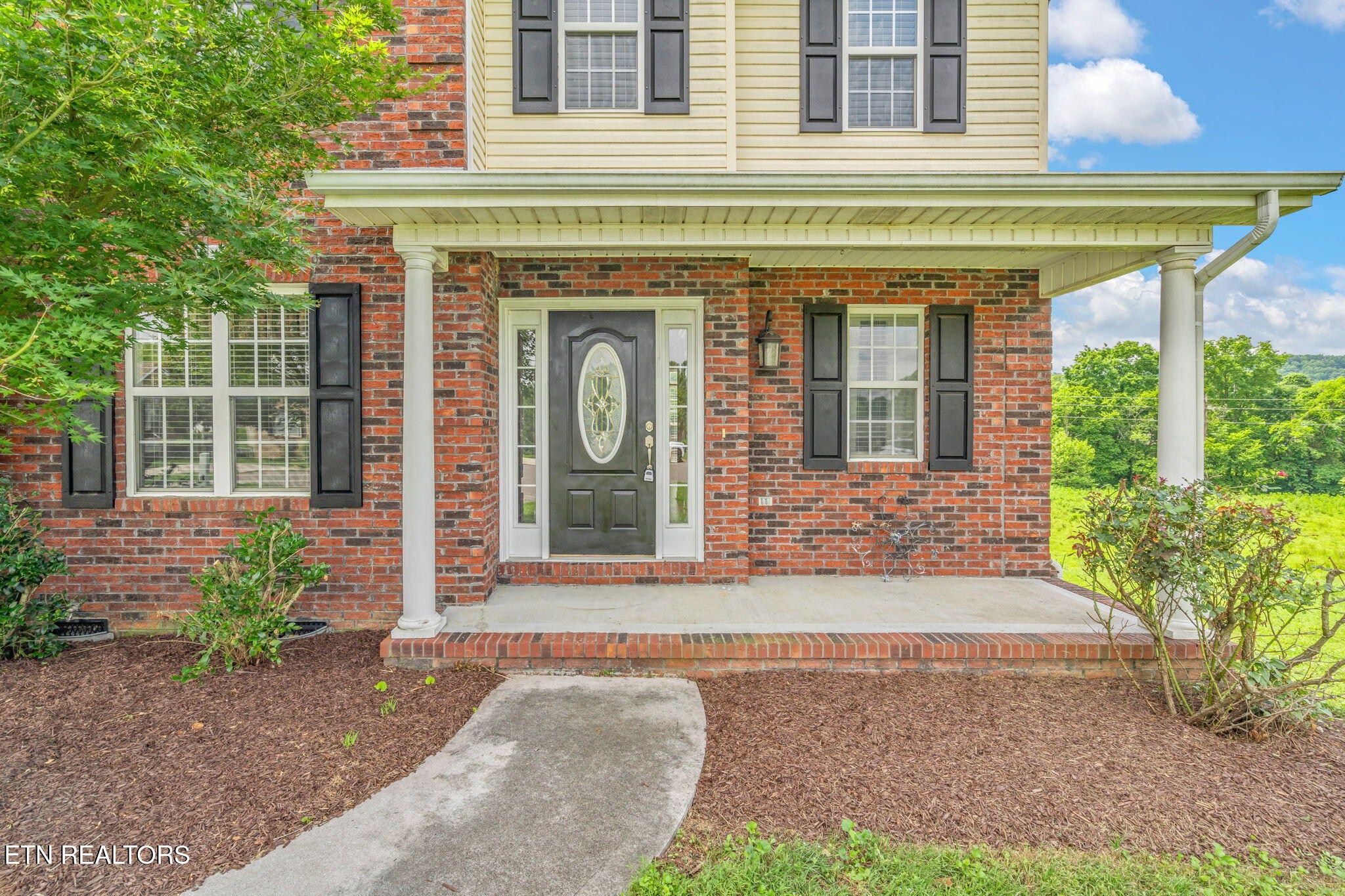 1801 Ridge Creek Lane Property Photo 3