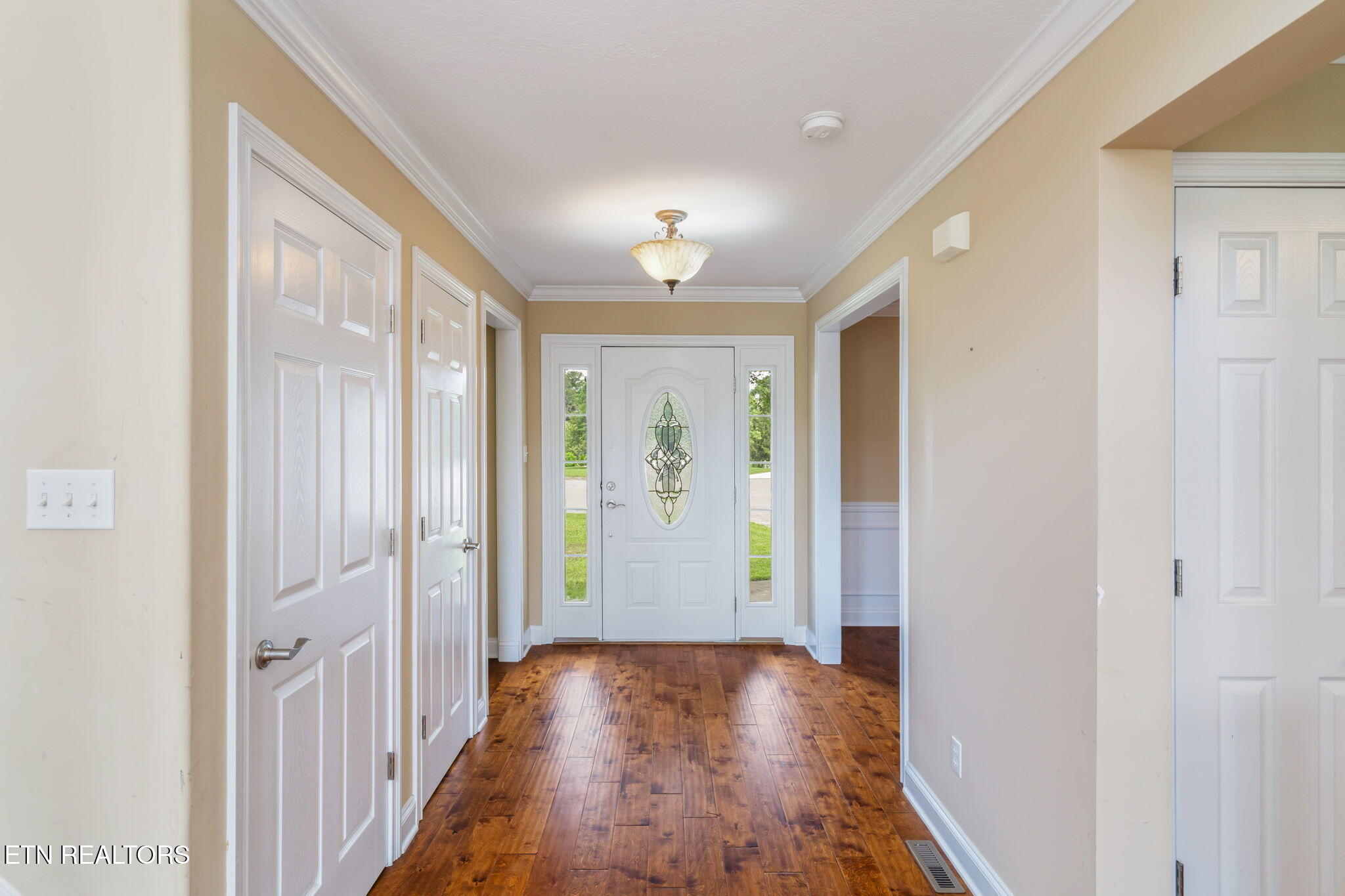 1801 Ridge Creek Lane Property Photo 4