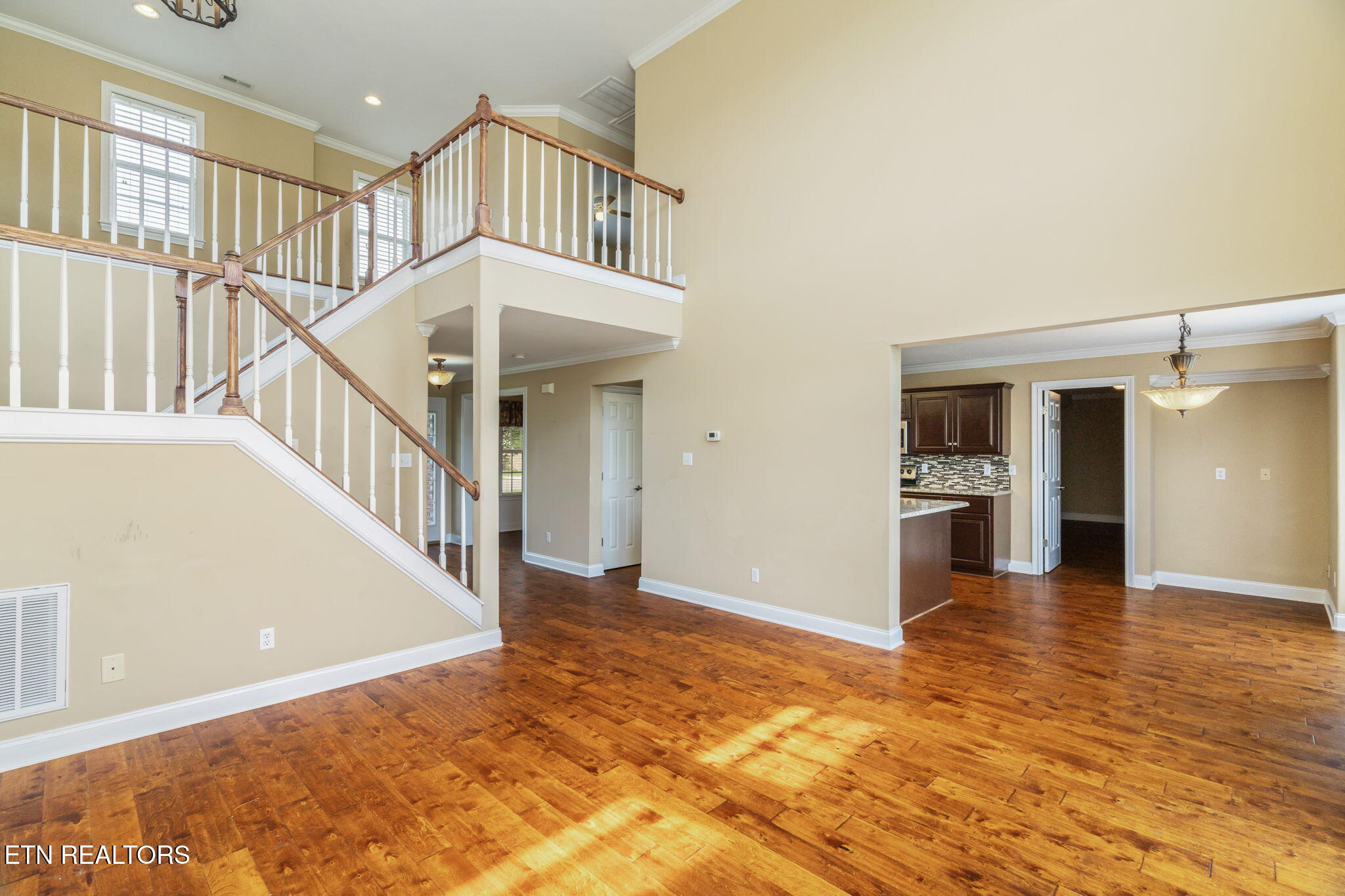 1801 Ridge Creek Lane Property Photo 9