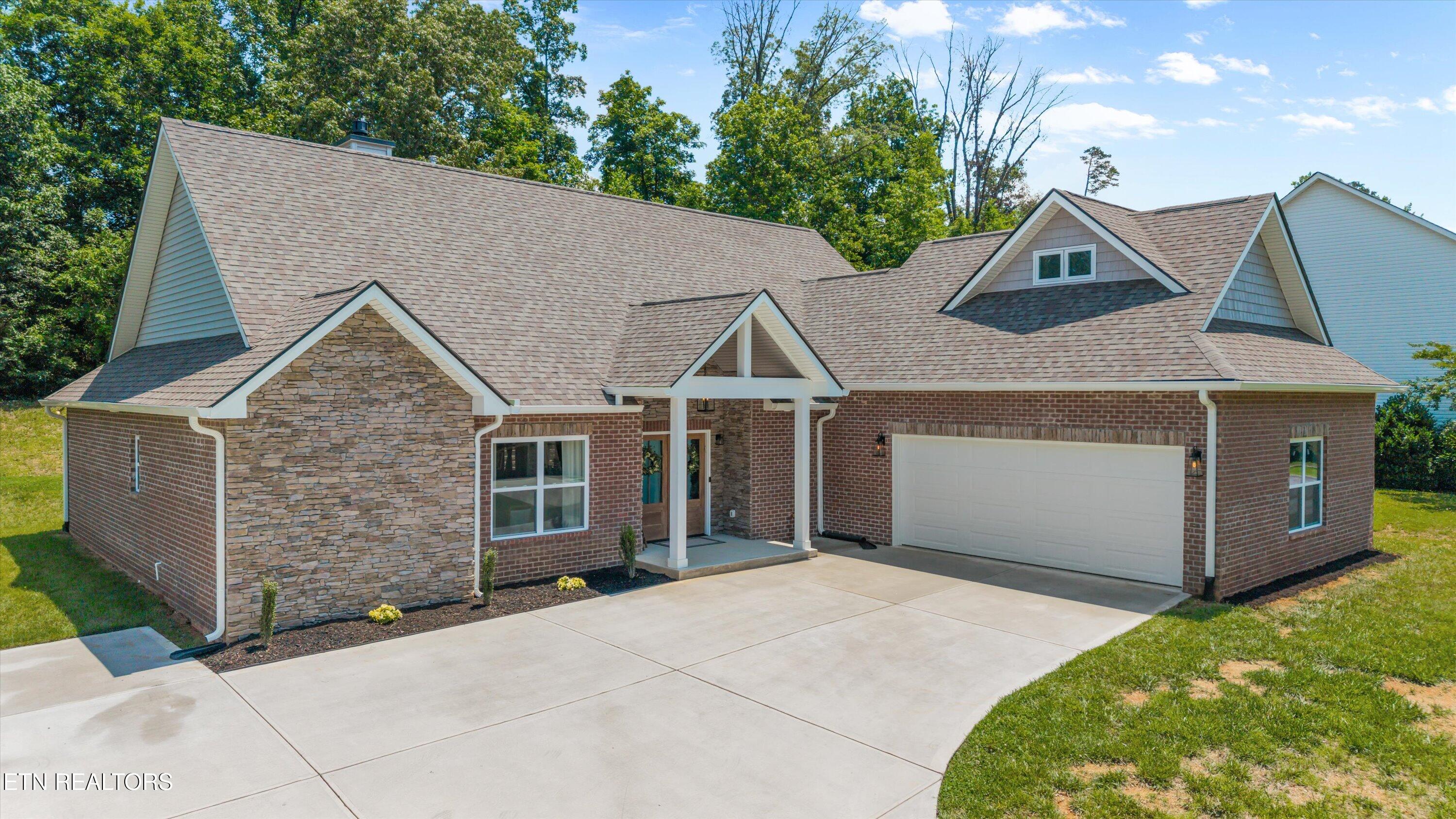 2049 Old Hickory Lane Property Photo