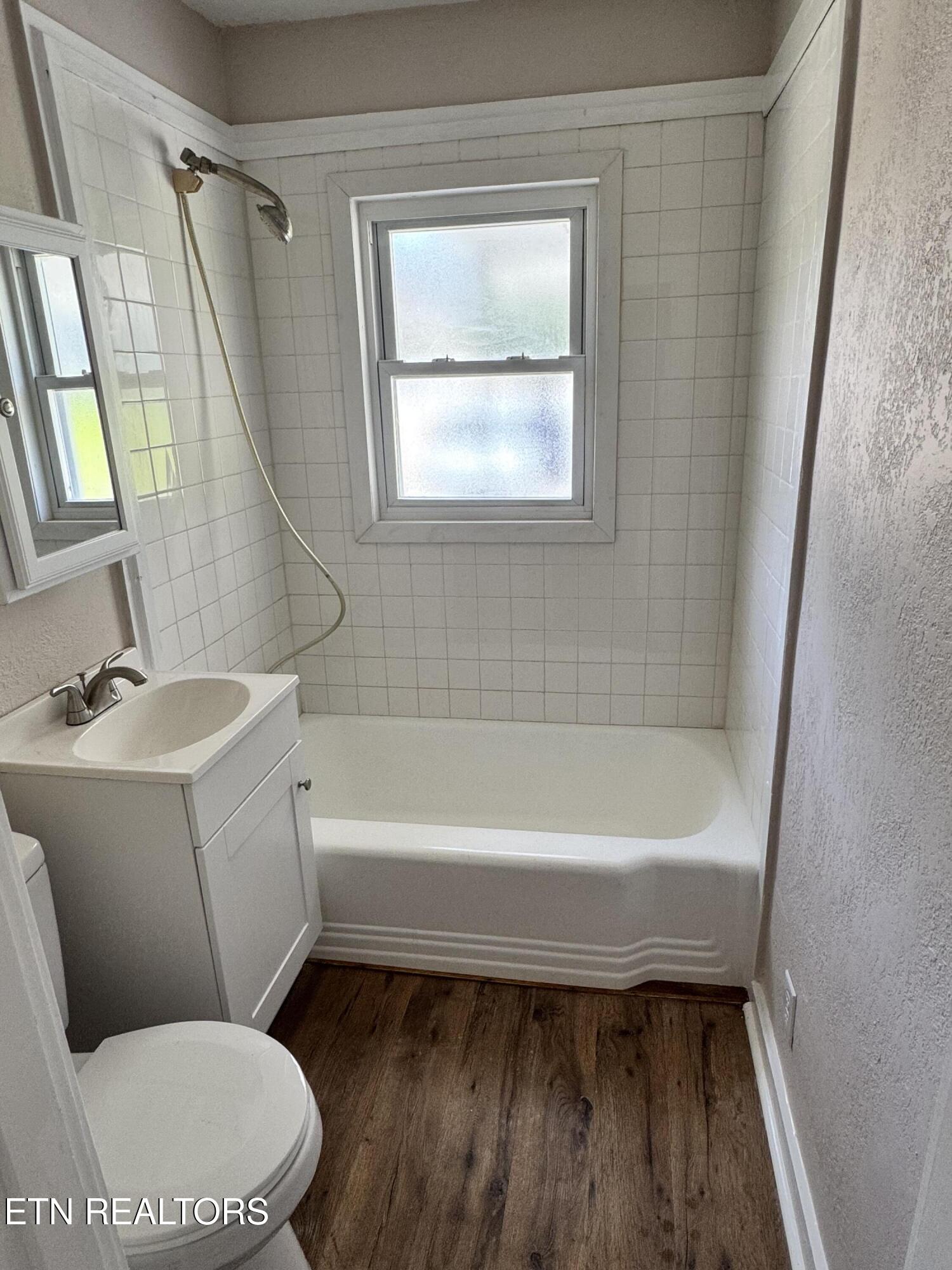 203 Churchland St Property Photo 6