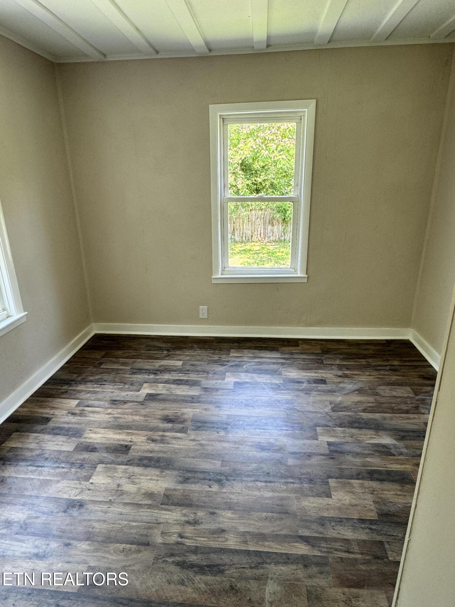 203 Churchland St Property Photo 8