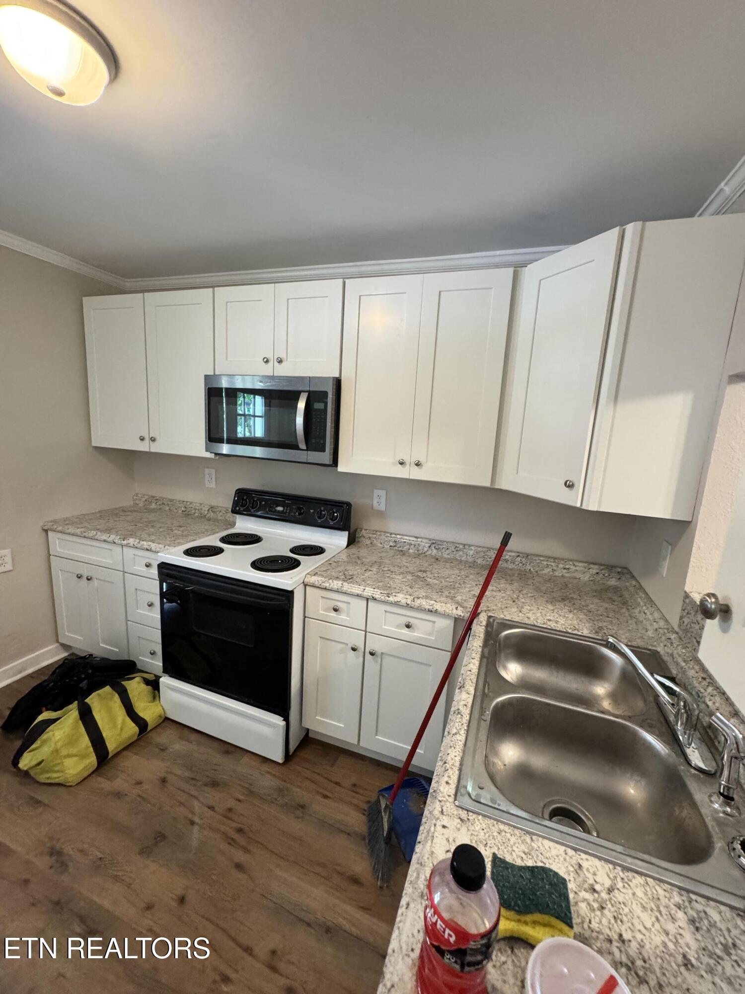 203 Churchland St Property Photo 17