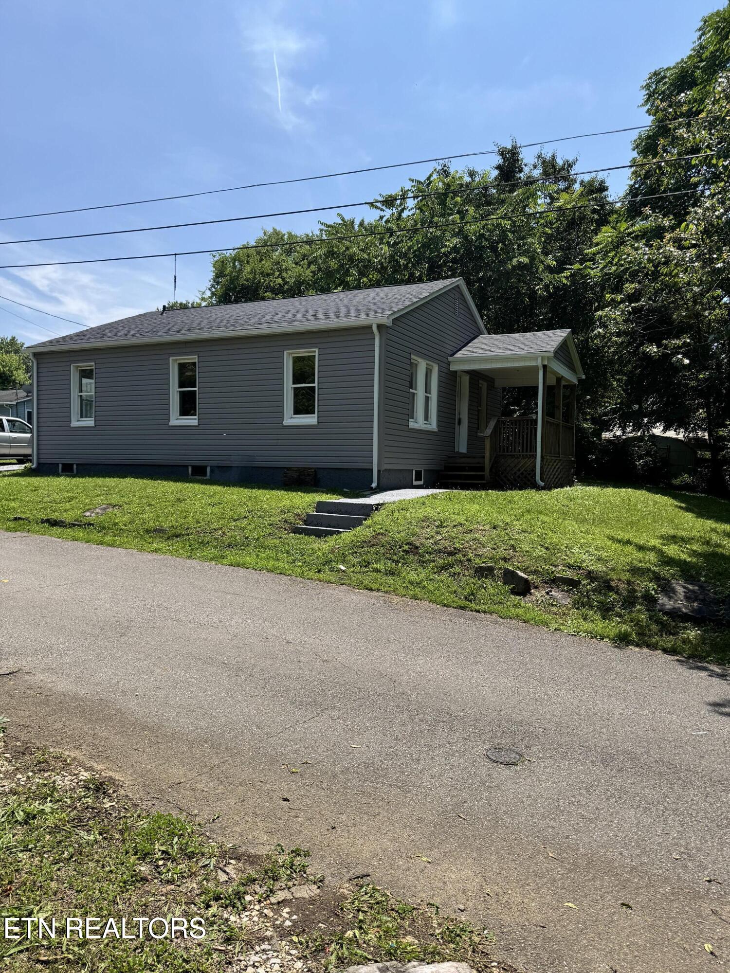203 Churchland St Property Photo 22