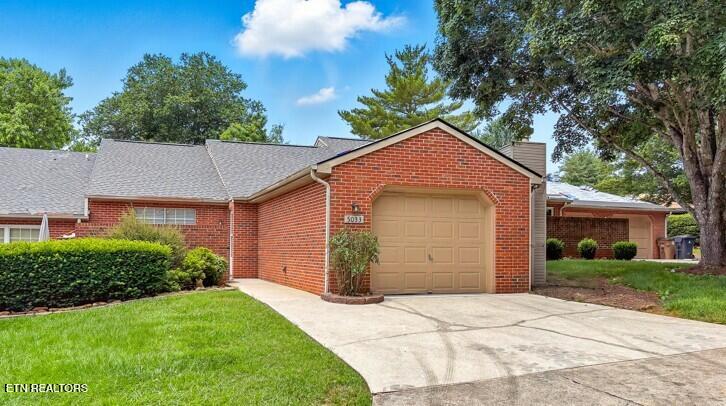 5033 Griffins Gate Lane Property Photo 2