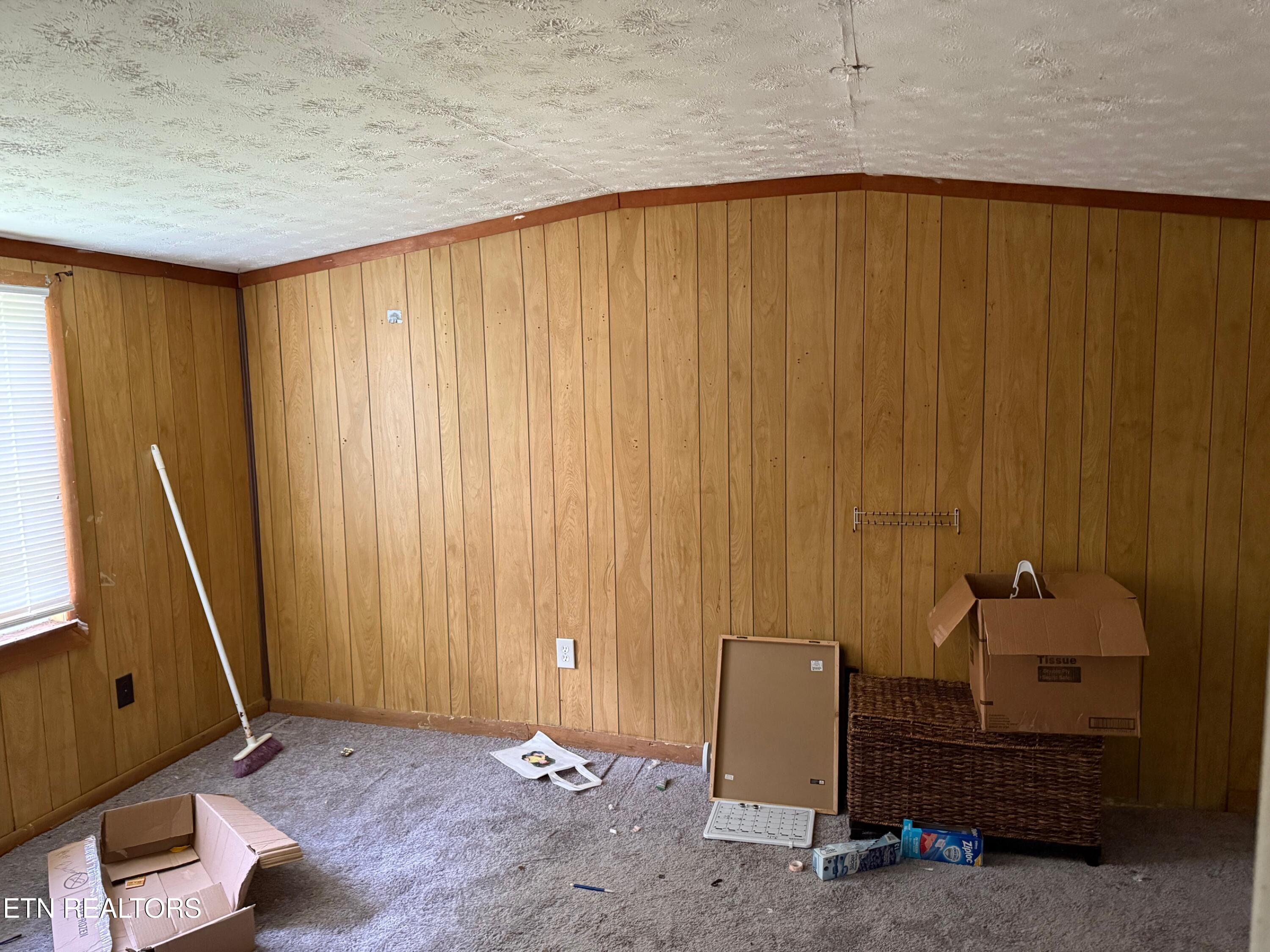 6032 Atkins Rd Property Photo 6