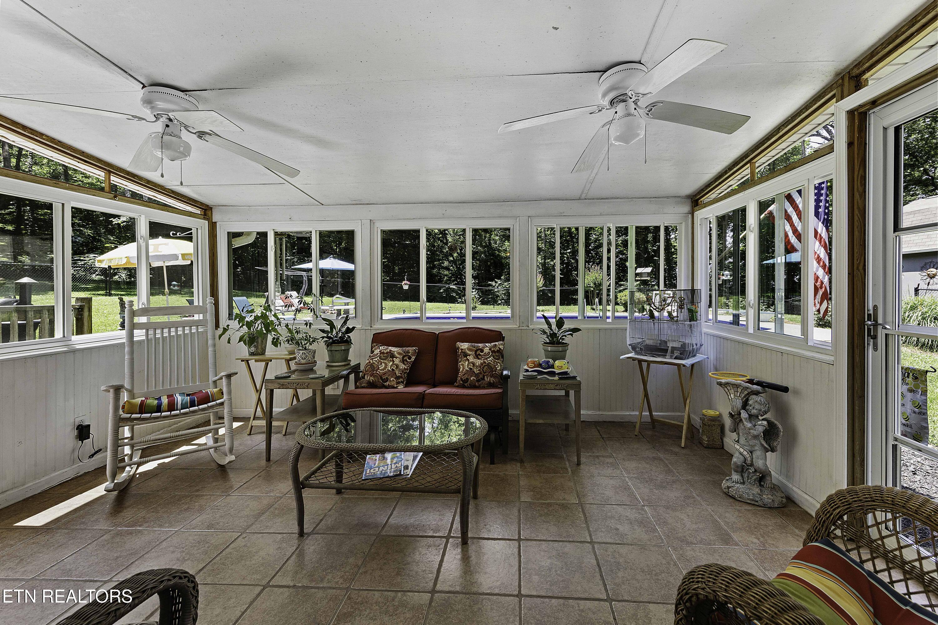 8452 Carr Lane Property Photo 20