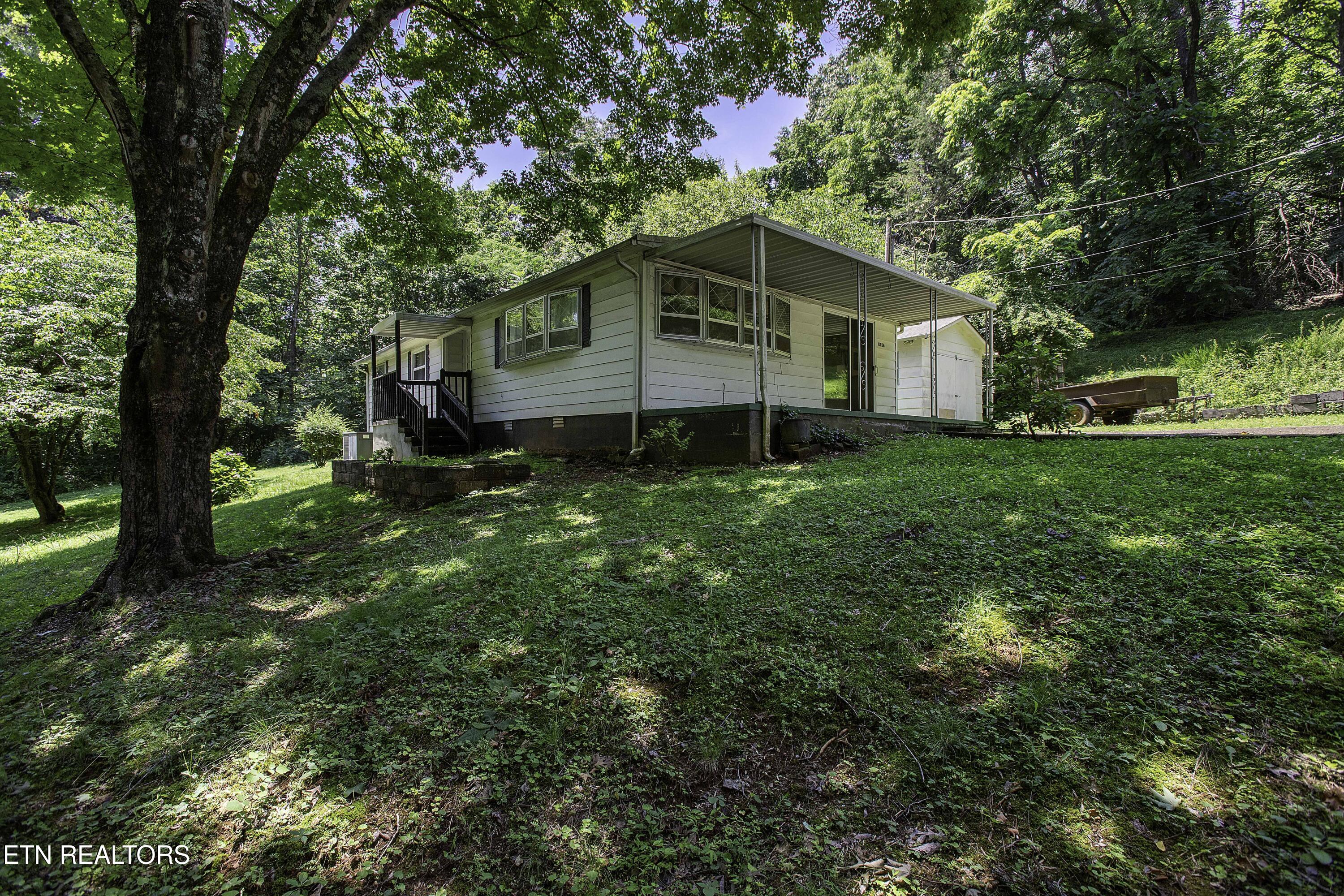 8452 Carr Lane Property Photo 35