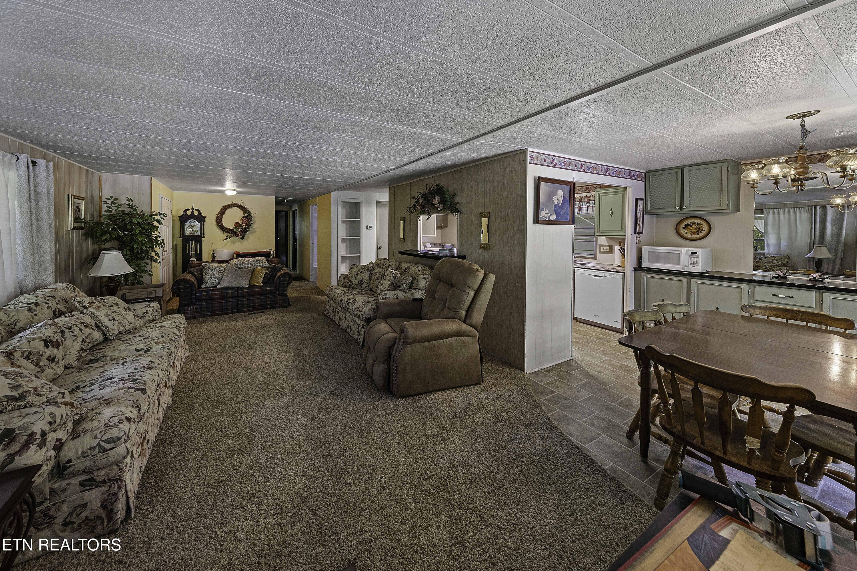8452 Carr Lane Property Photo 38
