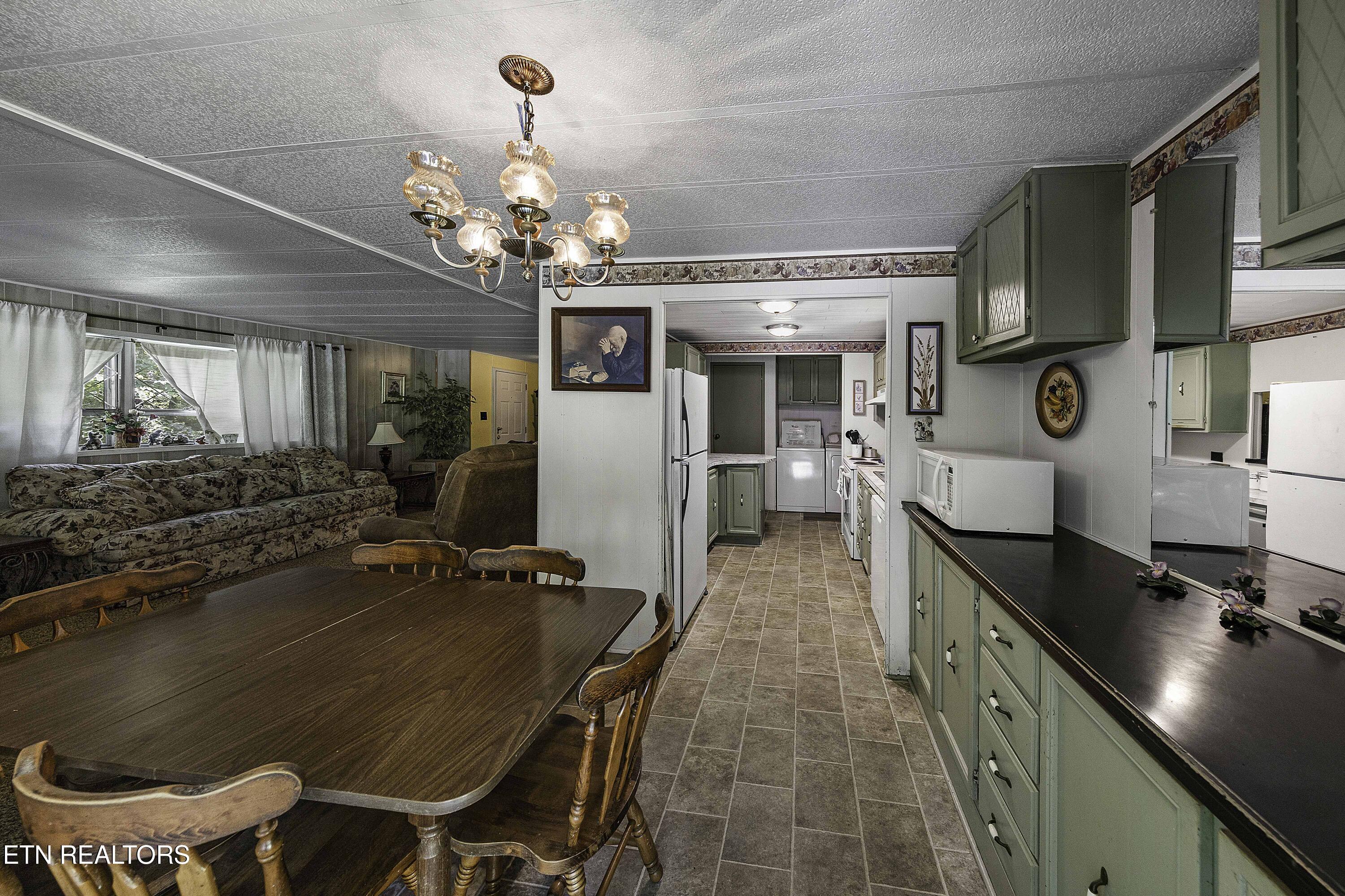 8452 Carr Lane Property Photo 41