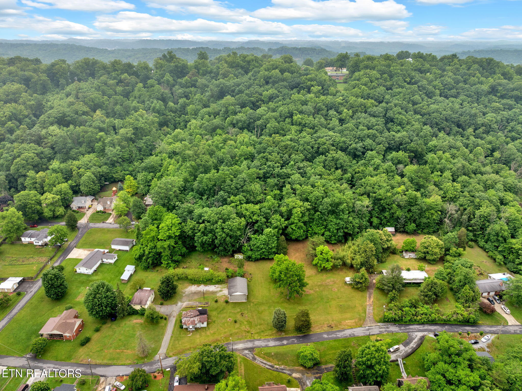 1684 Ridgeway Drive Property Photo 1