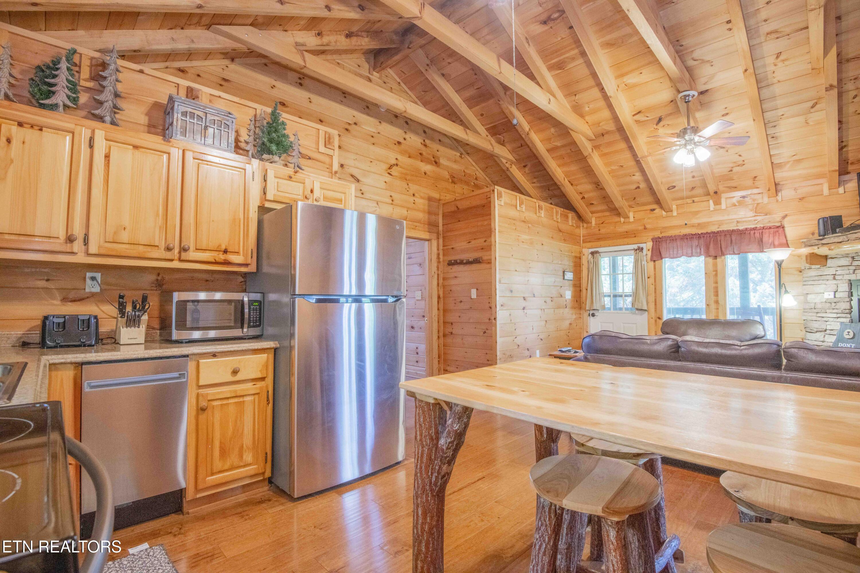 1615 Paradise Ridge Drive Property Photo 7