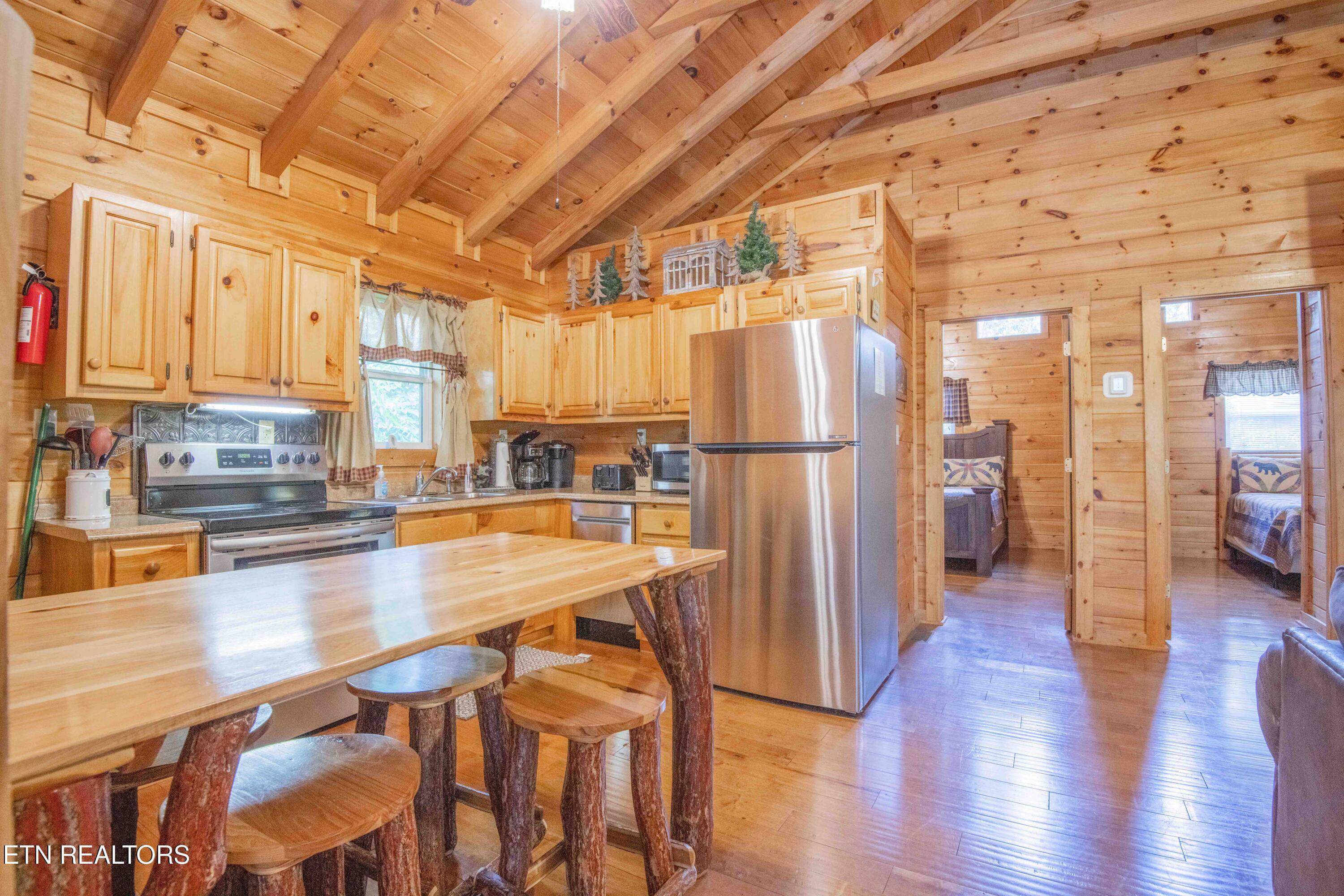 1615 Paradise Ridge Drive Property Photo 9