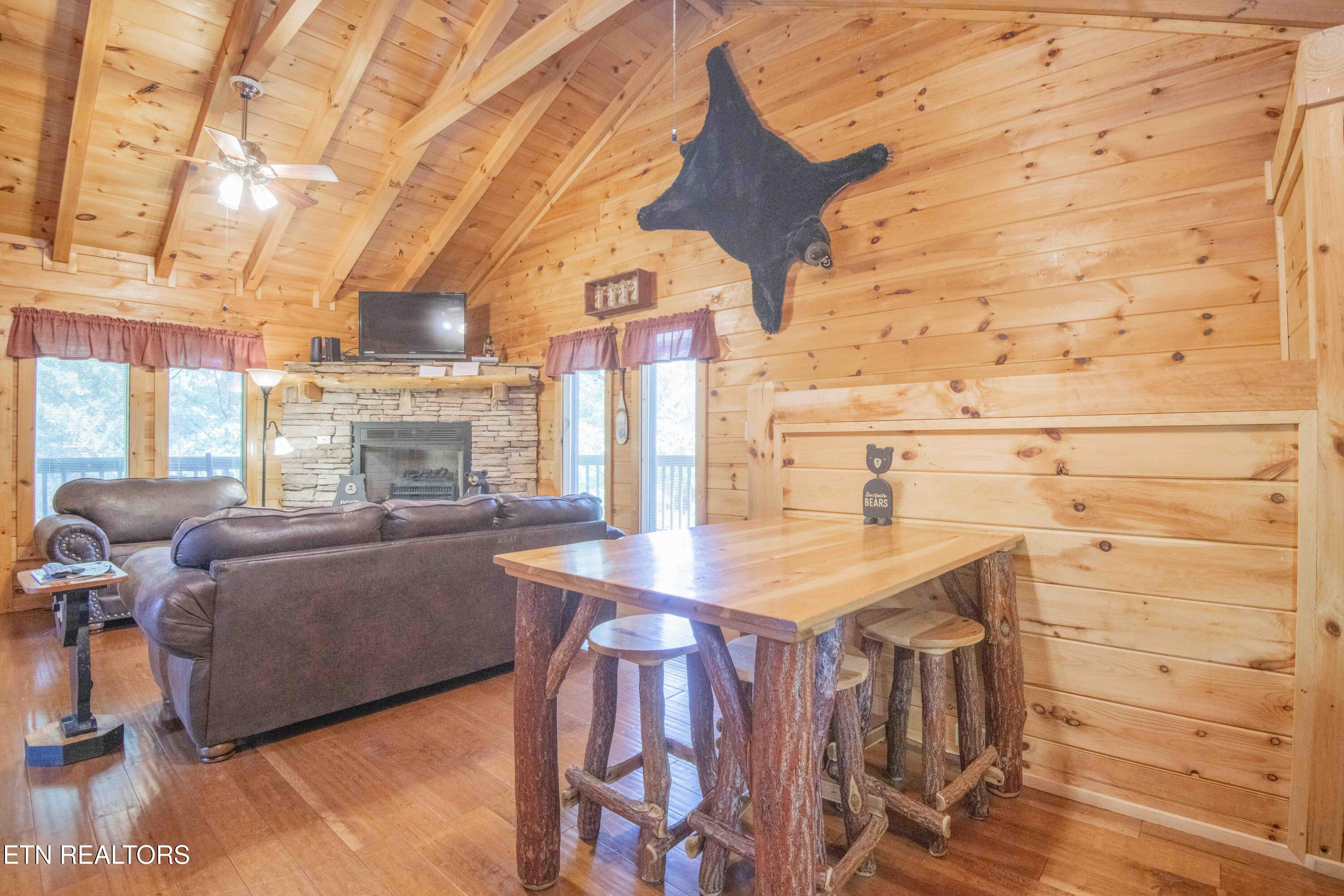 1615 Paradise Ridge Drive Property Photo 11