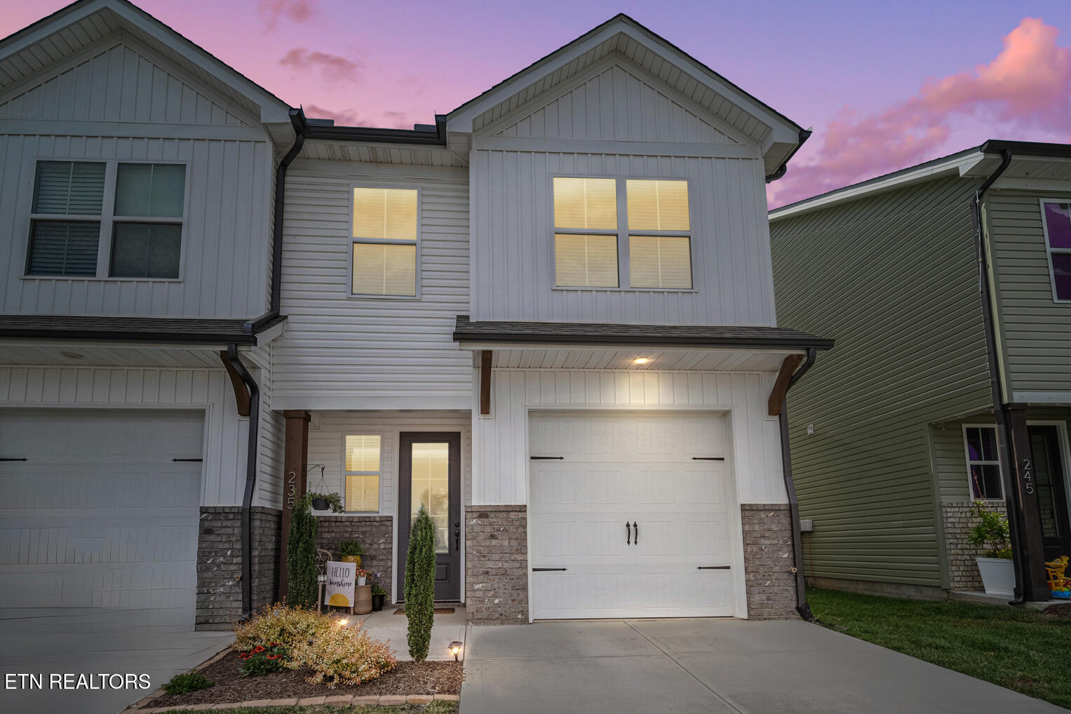 235 Harper Village Way Property Photo