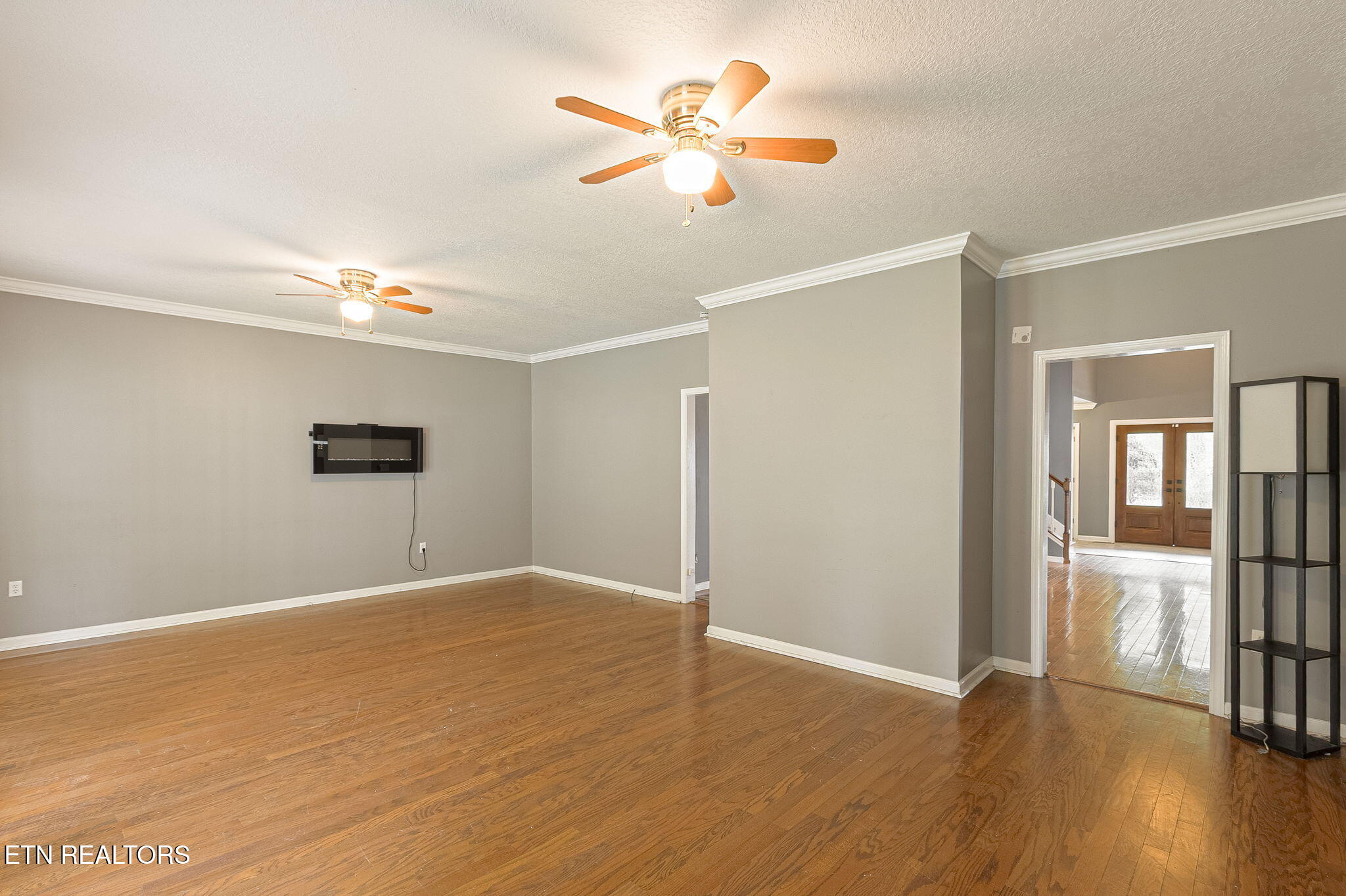 6813 Cardindale Drive Property Photo 21