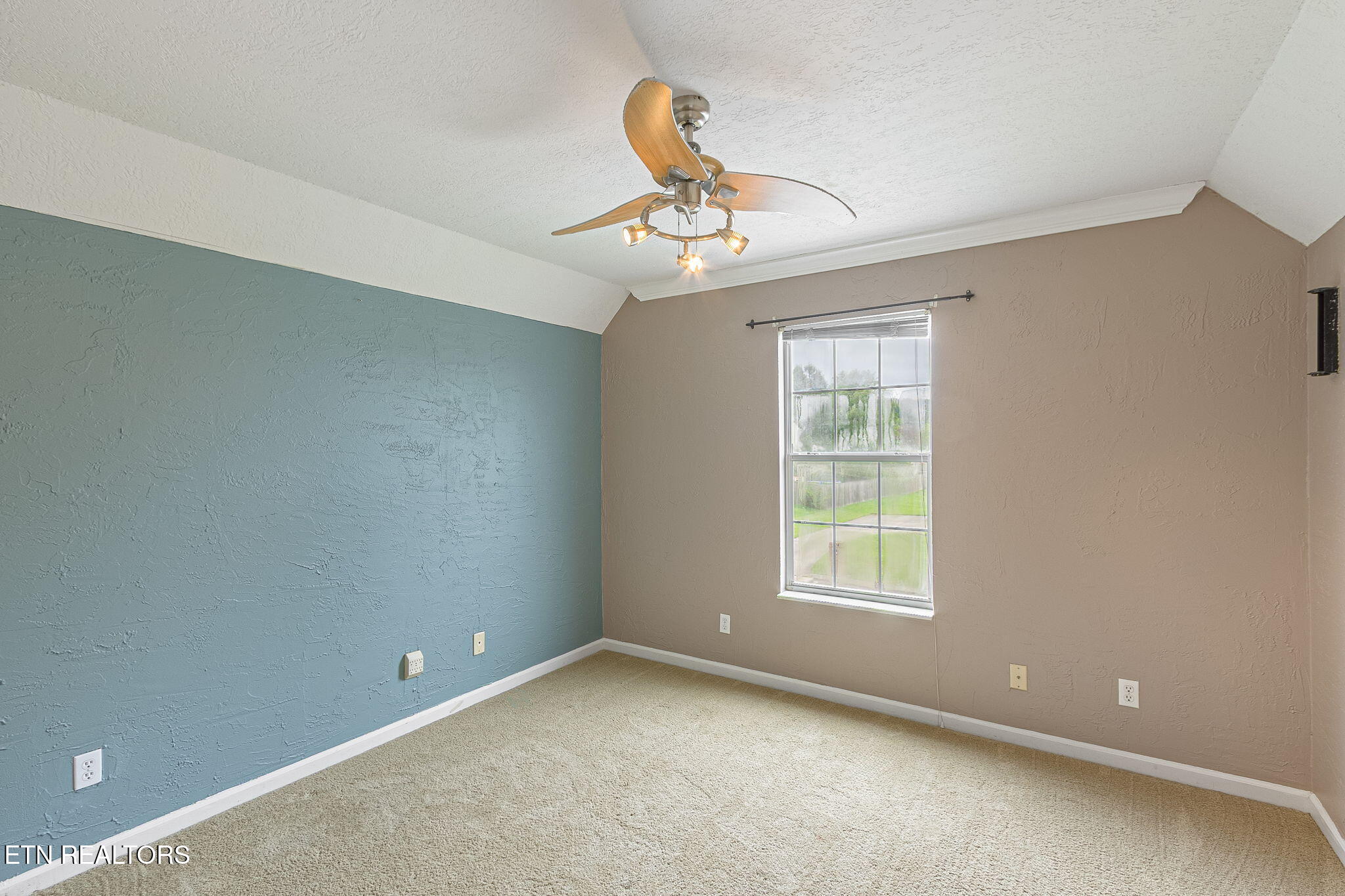 6813 Cardindale Drive Property Photo 36