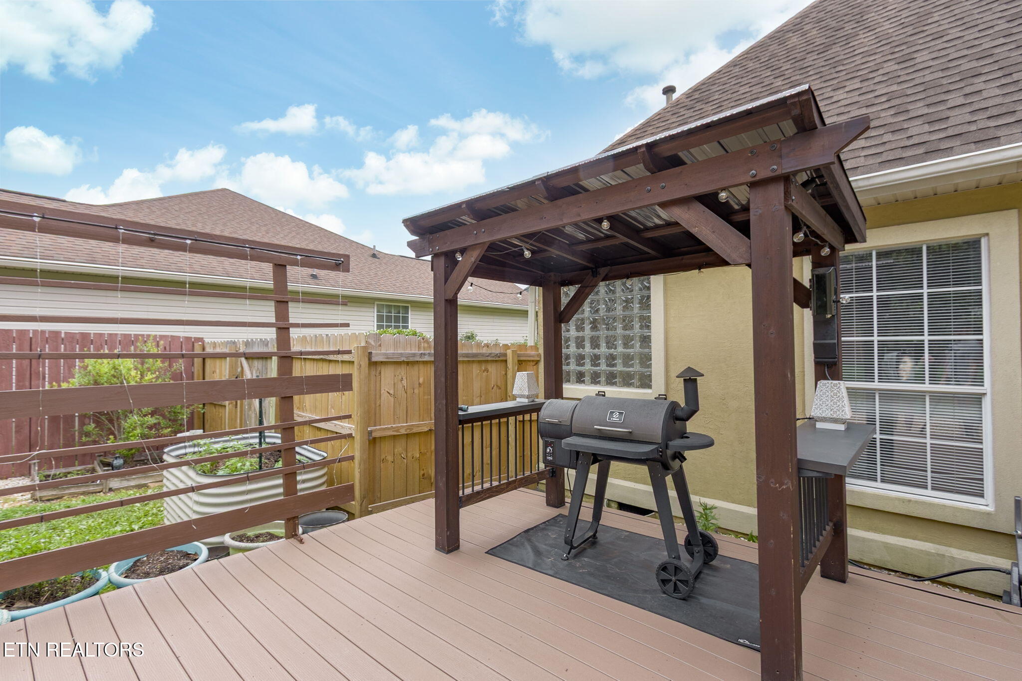 6813 Cardindale Drive Property Photo 45