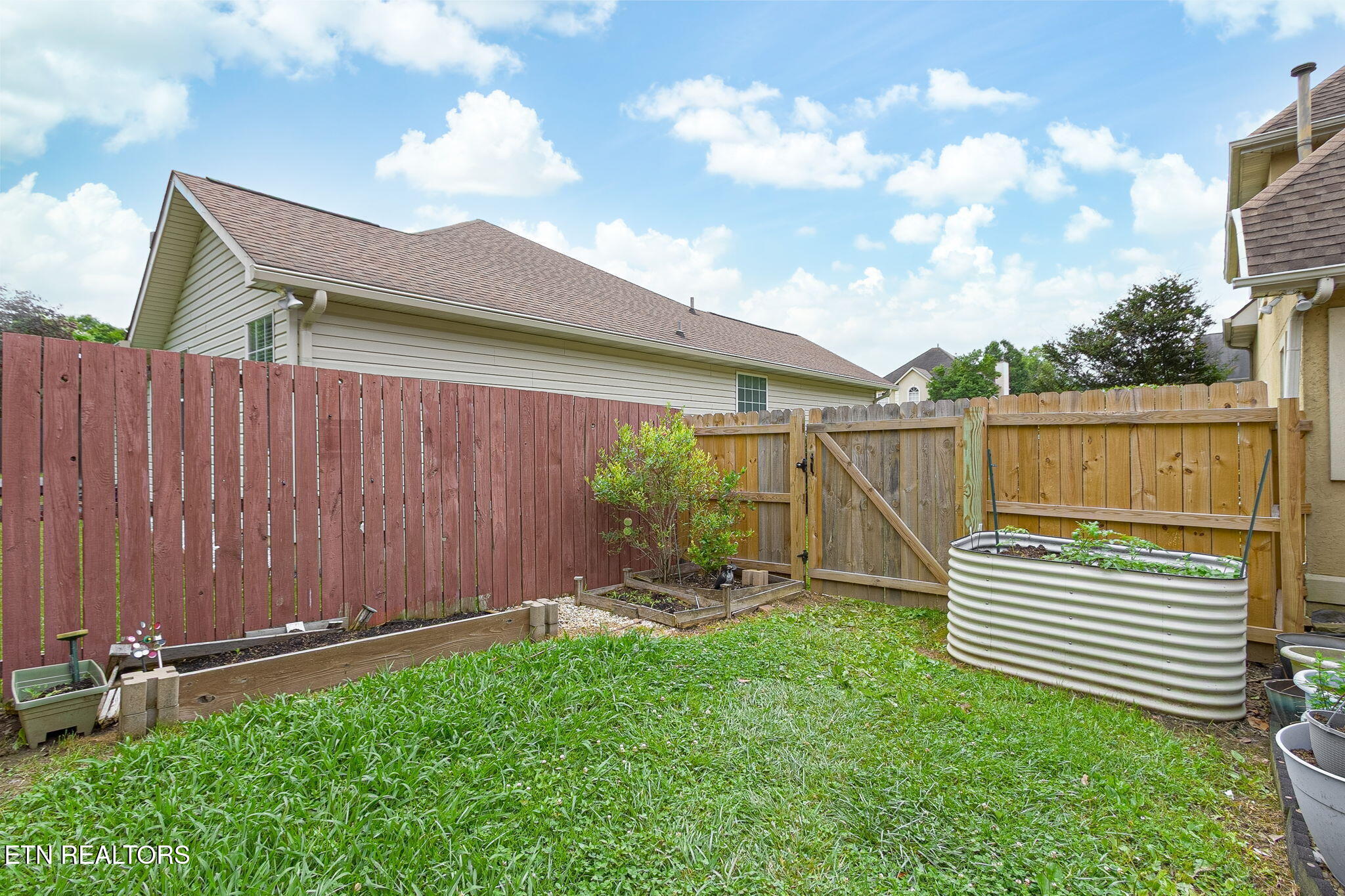 6813 Cardindale Drive Property Photo 46