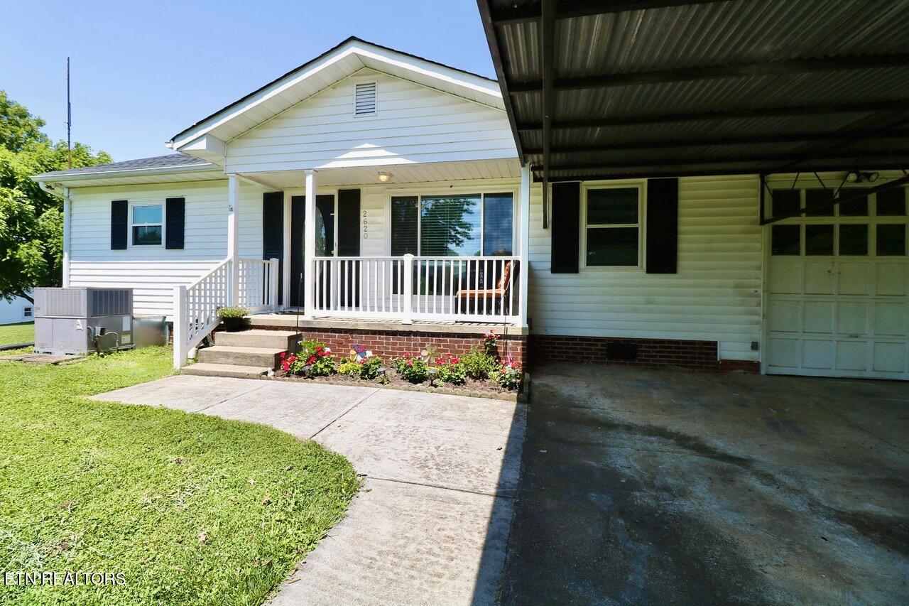 2620 Marshall St Property Photo 1