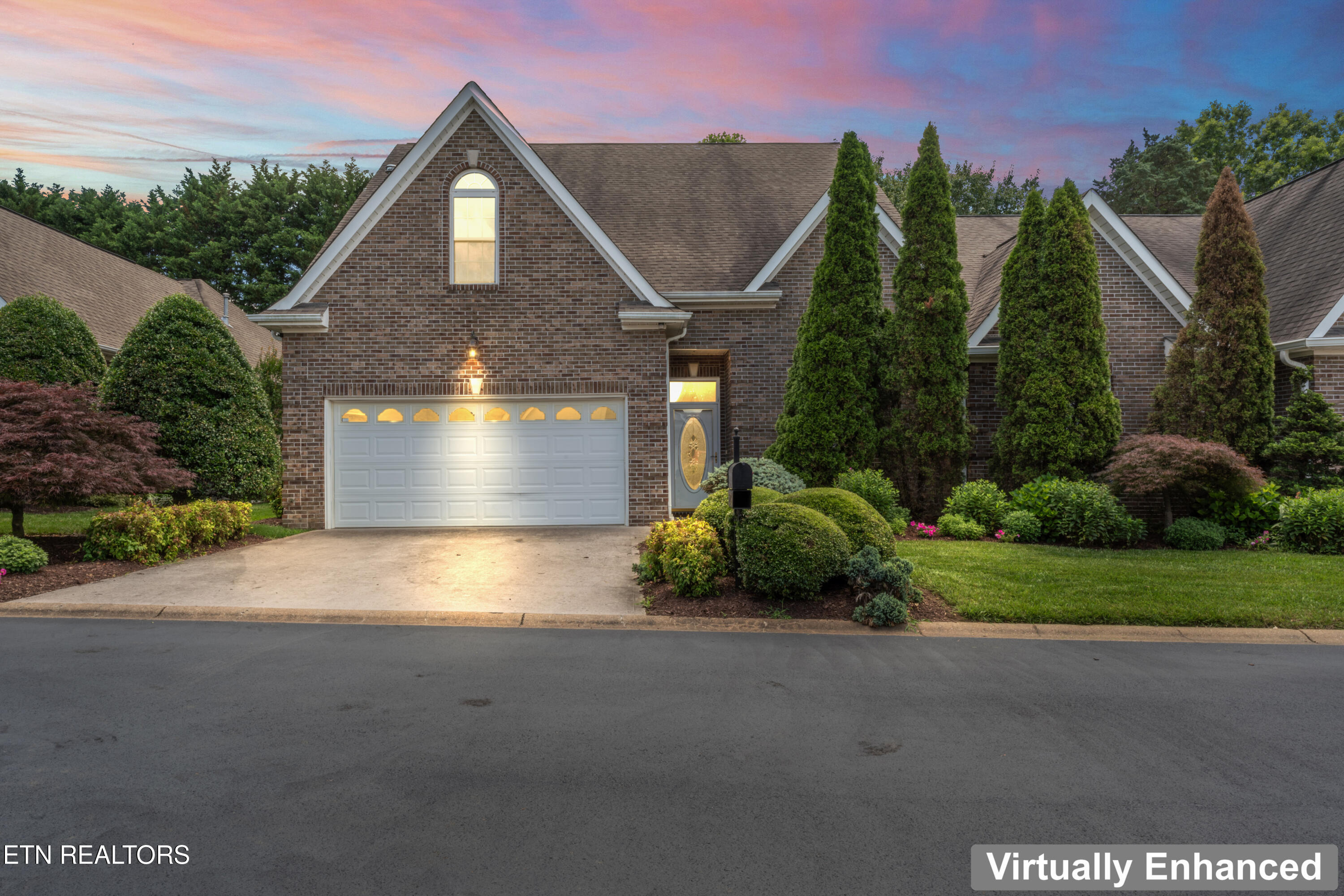 5216 Tazewell Pointe Way Property Photo 1