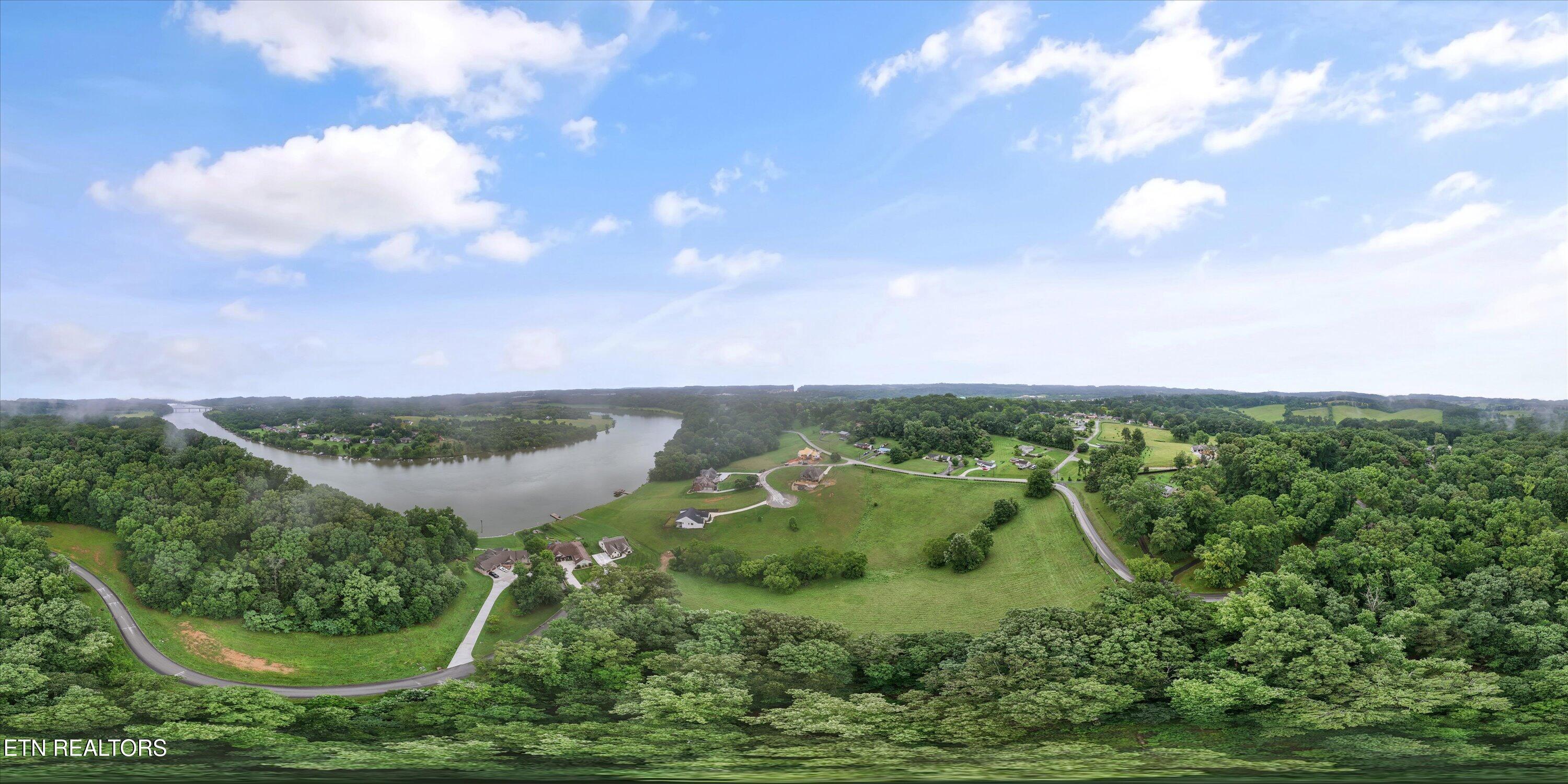 404 Quiet River Lane Property Photo 4