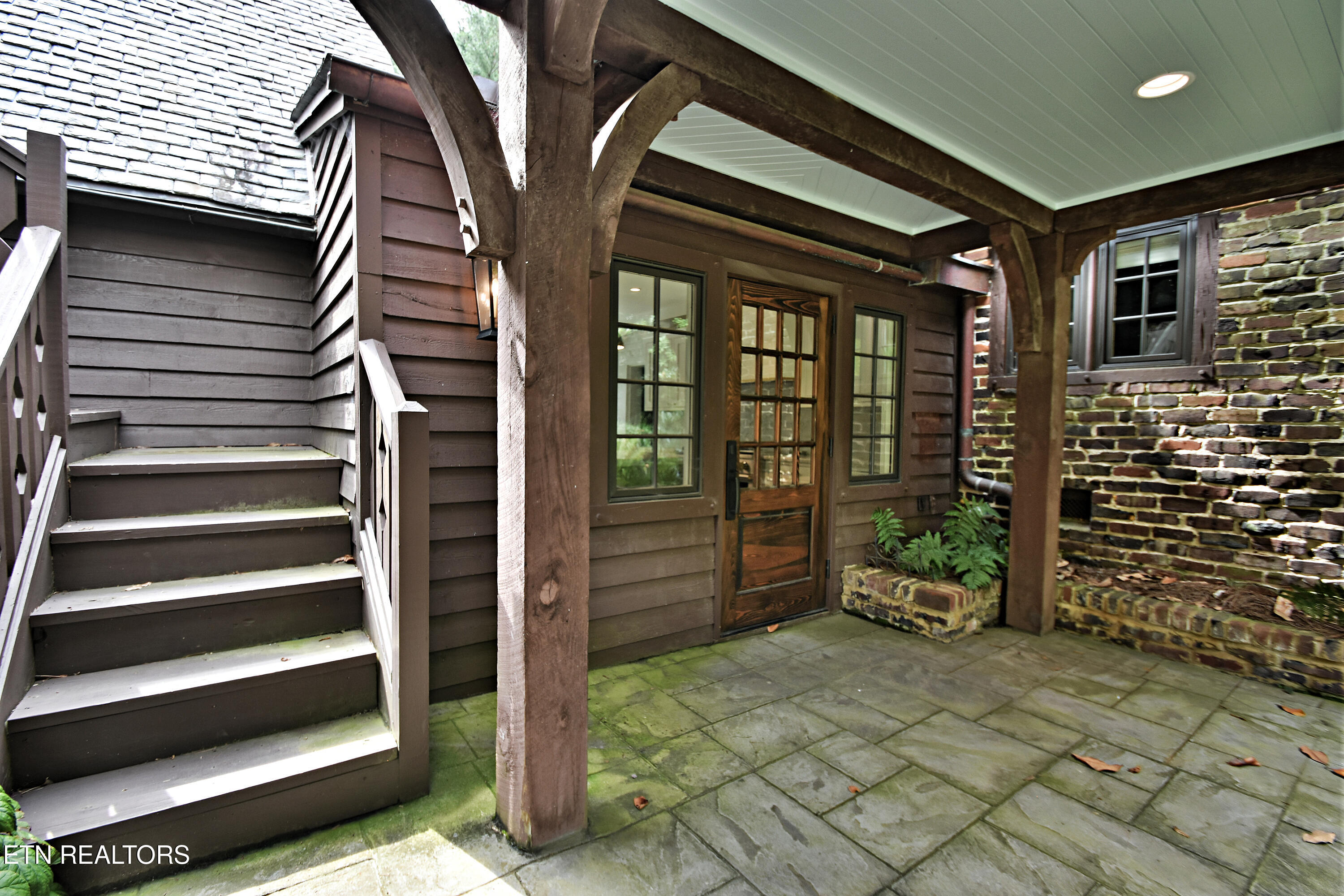 2221 Cherokee Blvd Property Photo 39