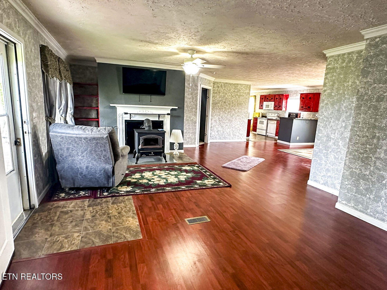 1467 Squire Fox Rd Property Photo 6