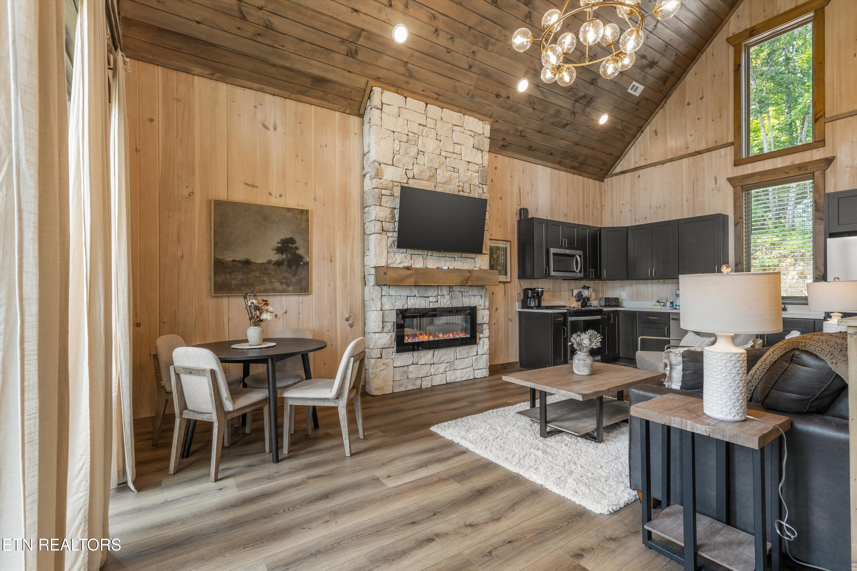130 Jolene Way Property Photo 10