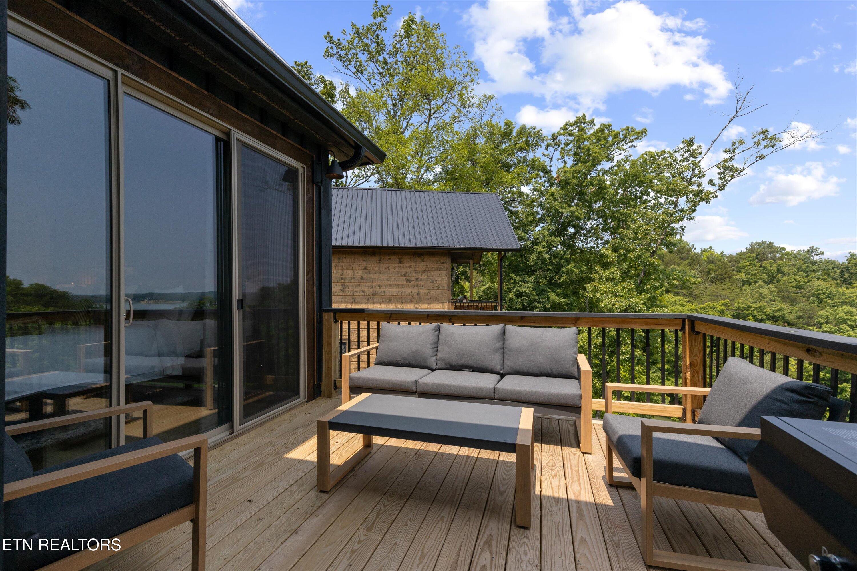 130 Jolene Way Property Photo 31