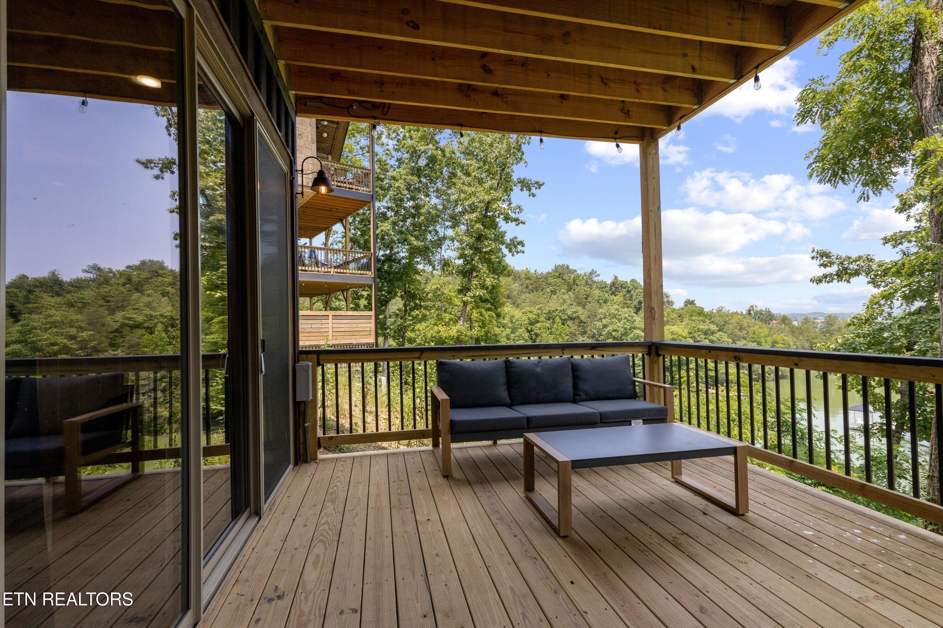 130 Jolene Way Property Photo 32