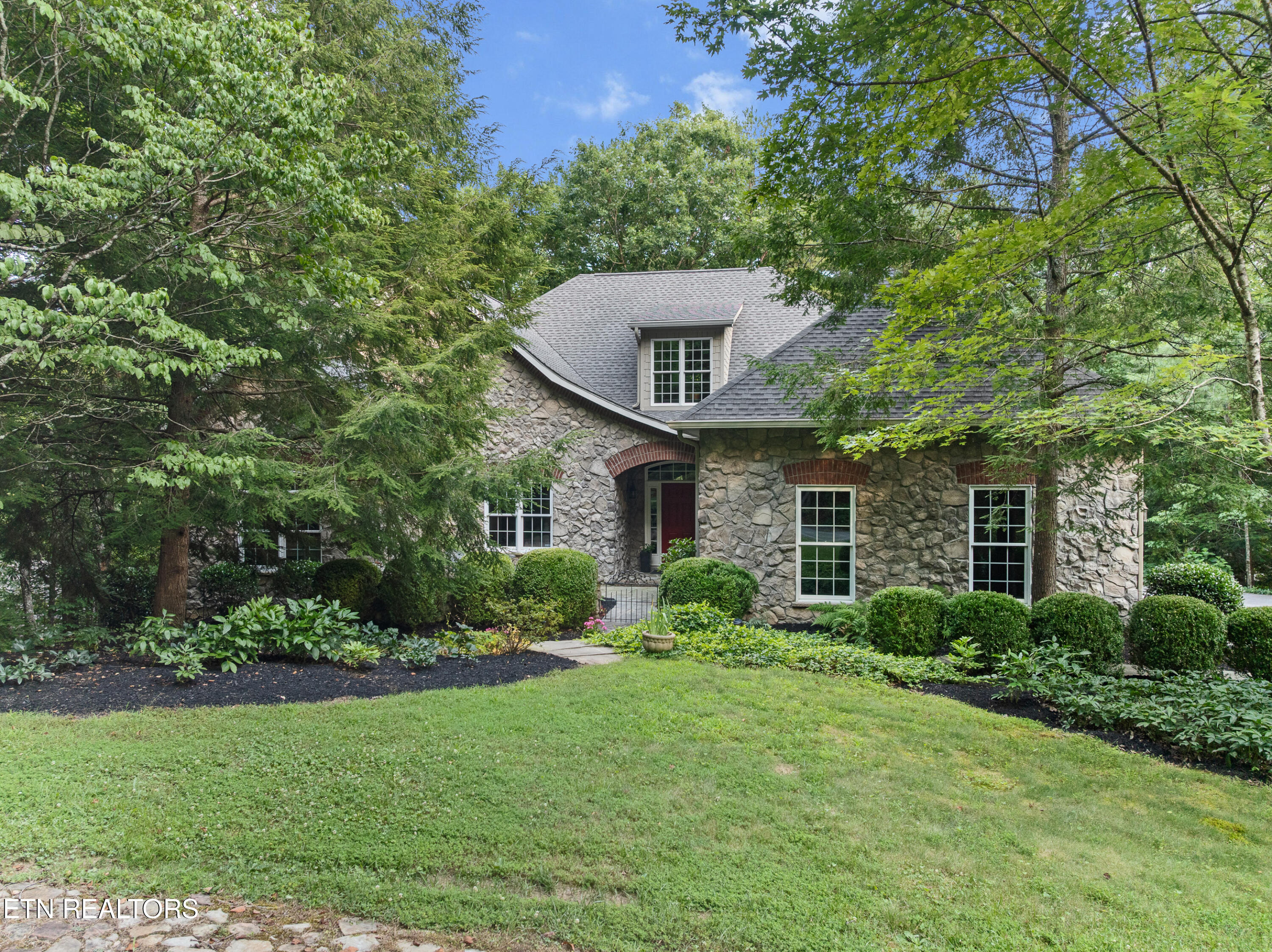 453 Mount John Loop Property Photo 1