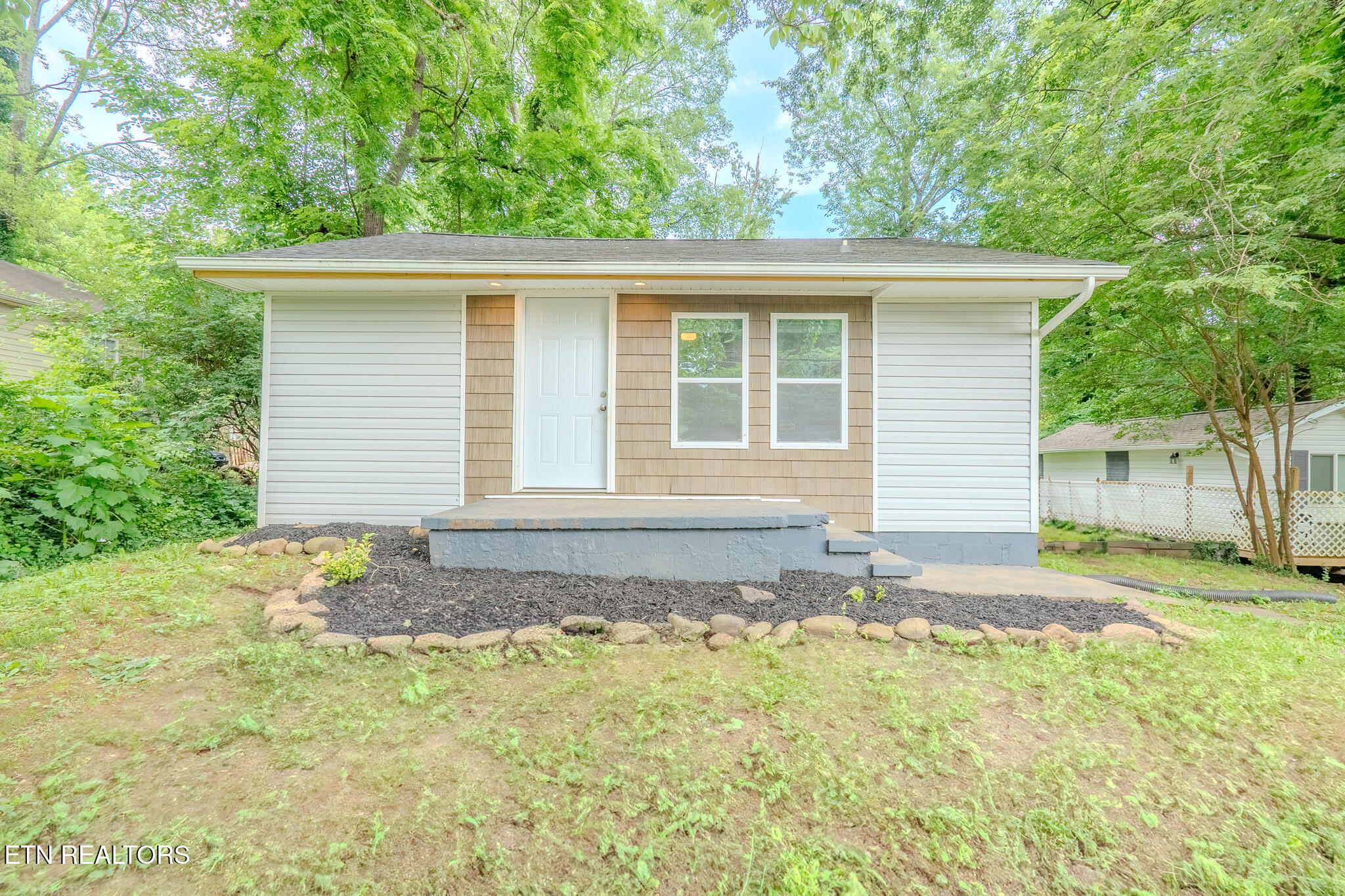 2932 Sunset Ave Property Photo 1