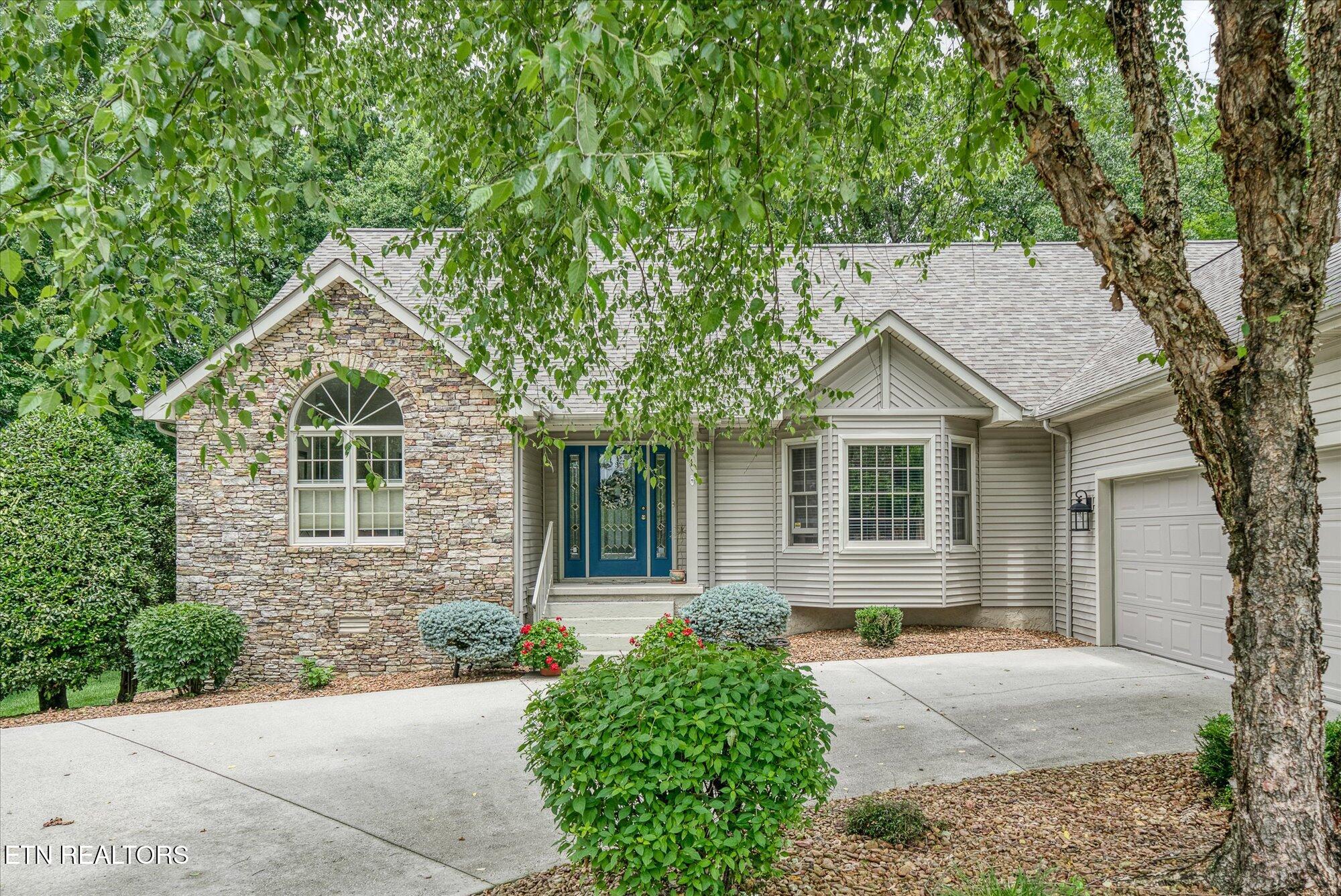 21 Lexham Court Property Photo 6