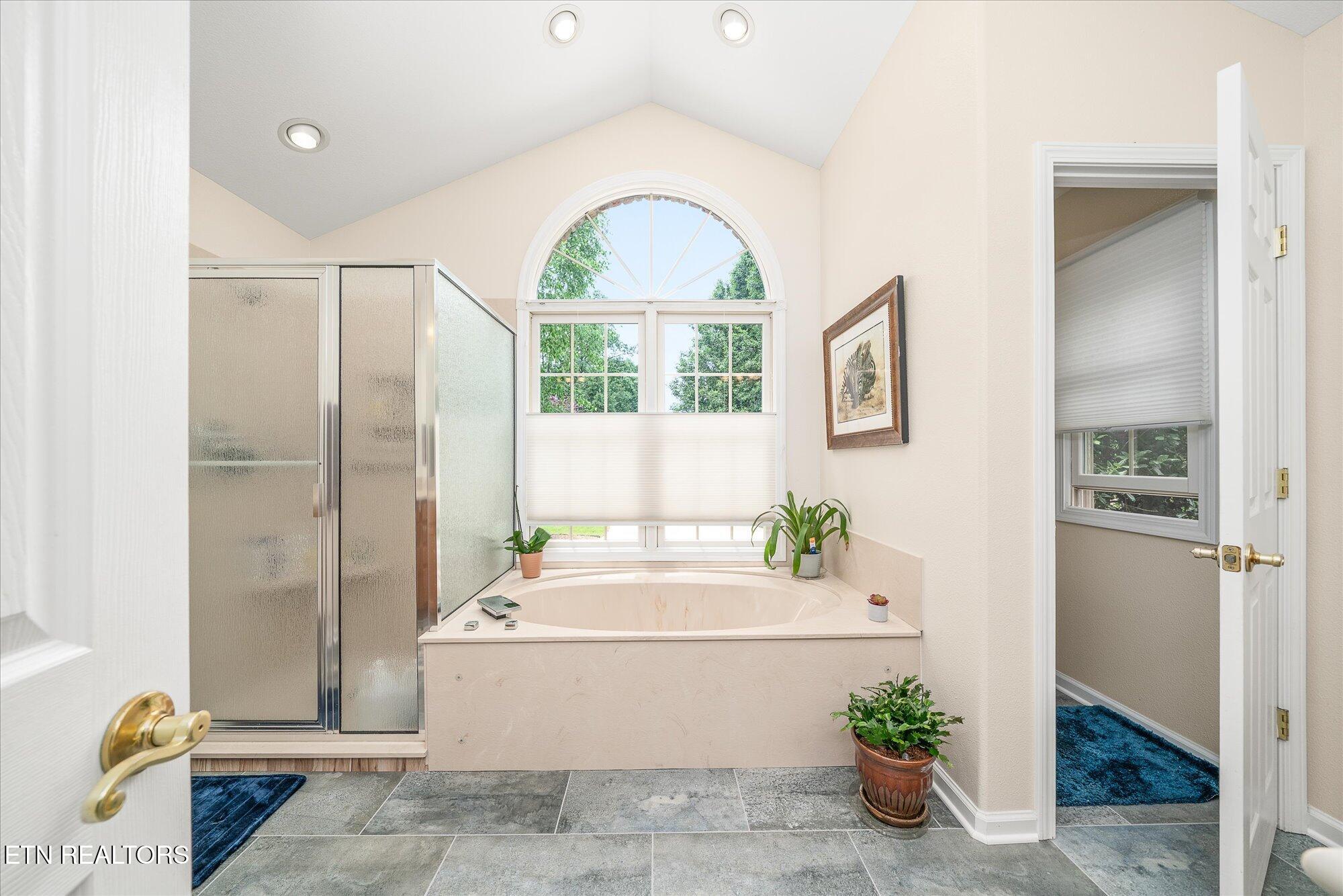 21 Lexham Court Property Photo 22