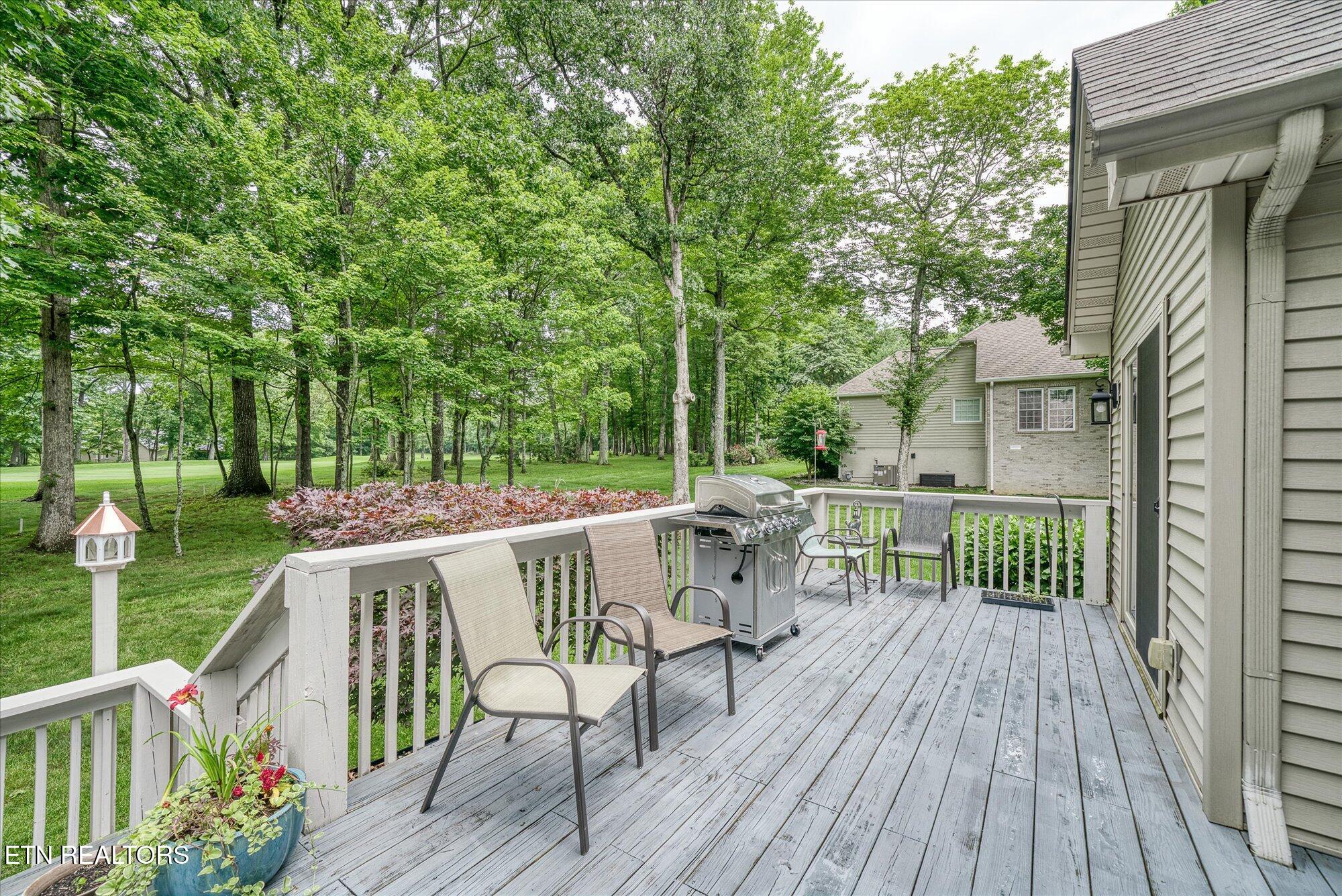 21 Lexham Court Property Photo 37