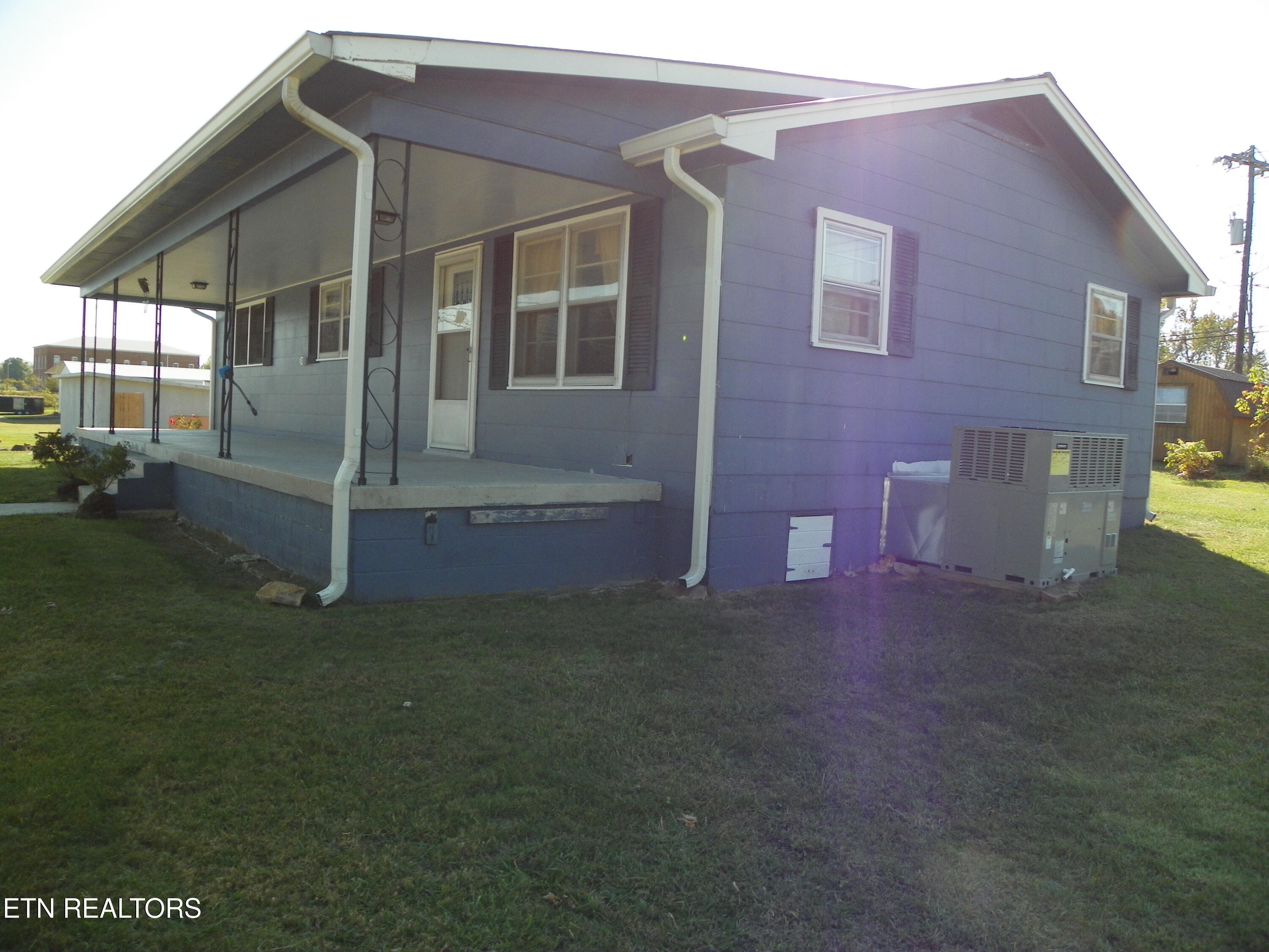 23 Mitchell St Property Photo 1