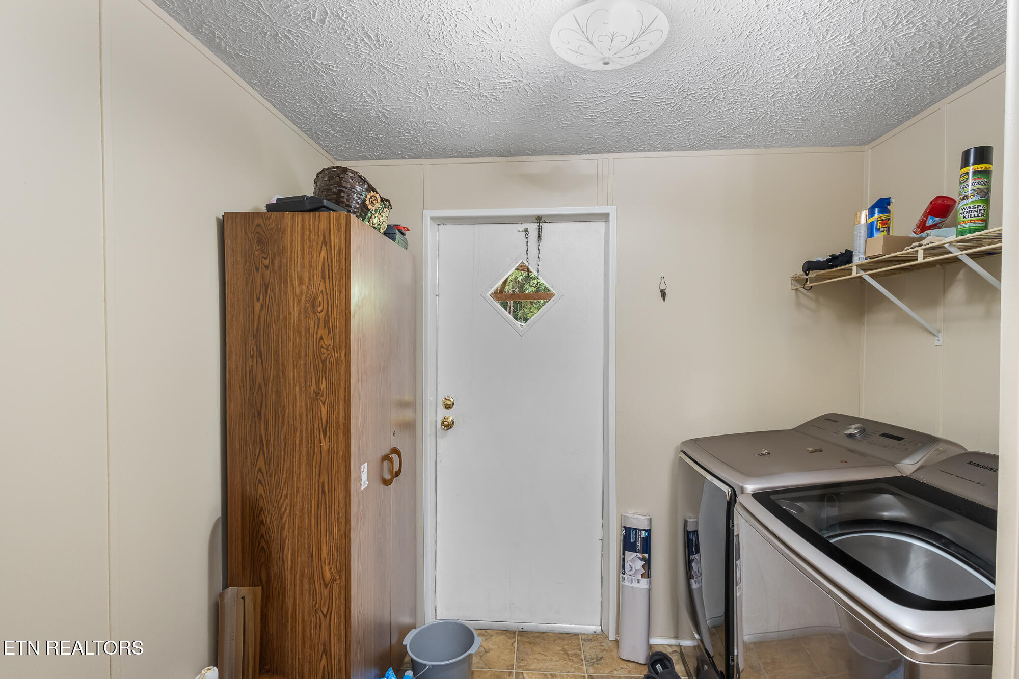 154 County Road 570 Property Photo 17