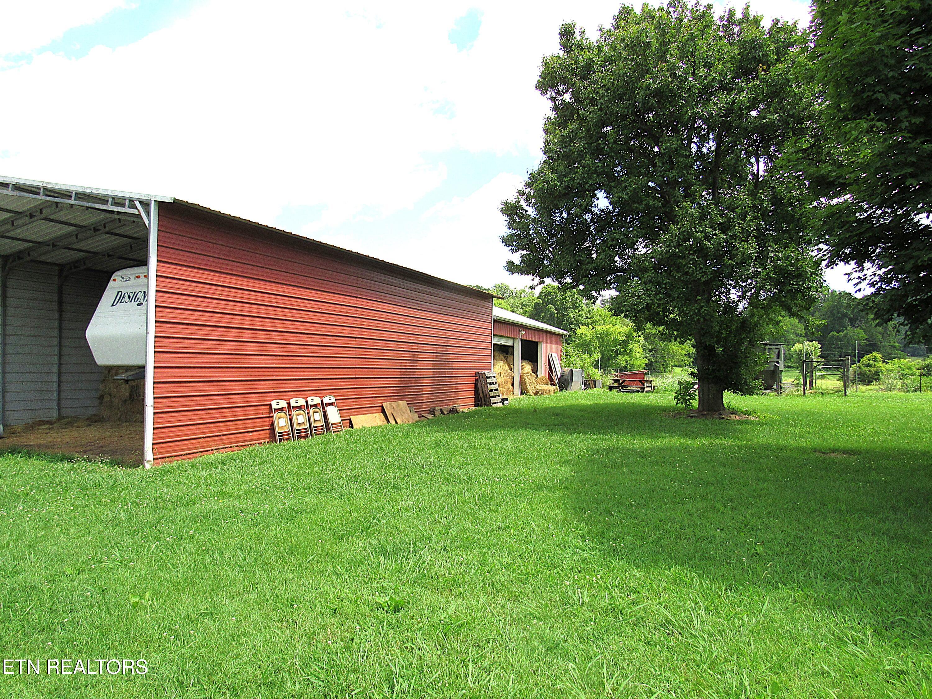 2010 Rocky Valley Rd Property Photo 6