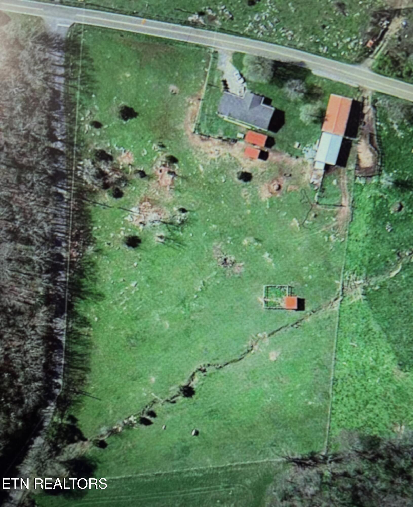 2010 Rocky Valley Rd Property Photo 16