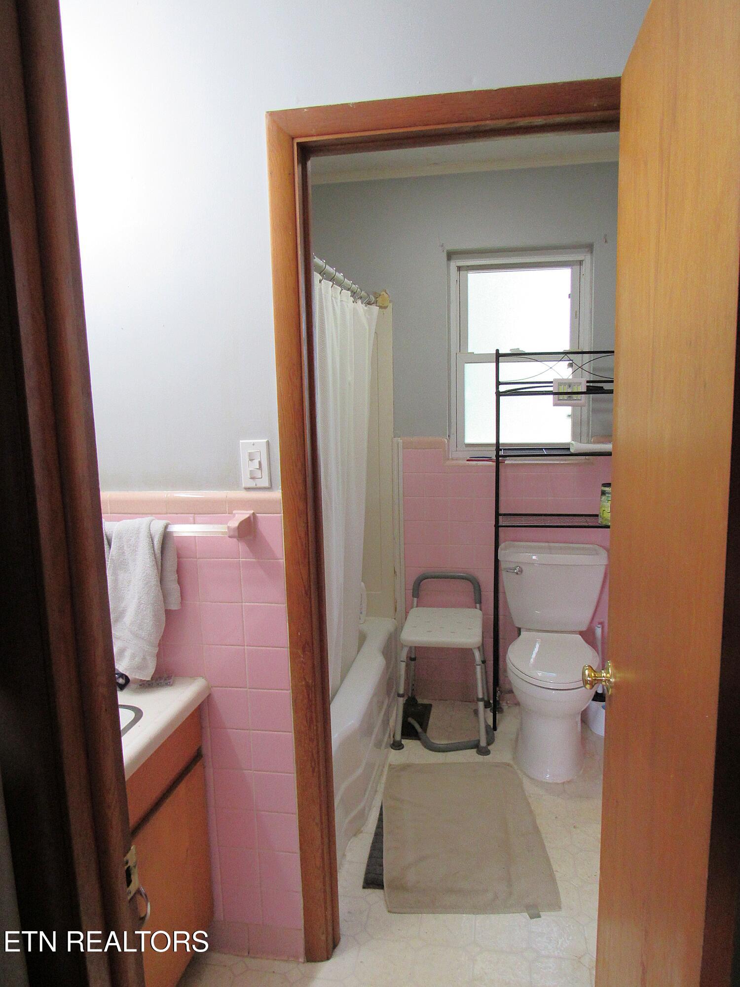 2010 Rocky Valley Rd Property Photo 28