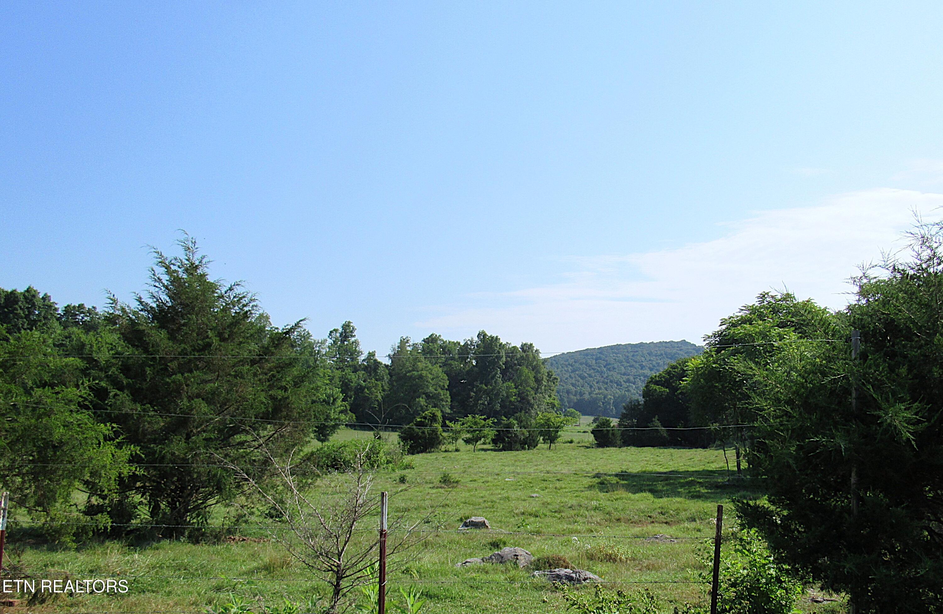 2010 Rocky Valley Rd Property Photo 31