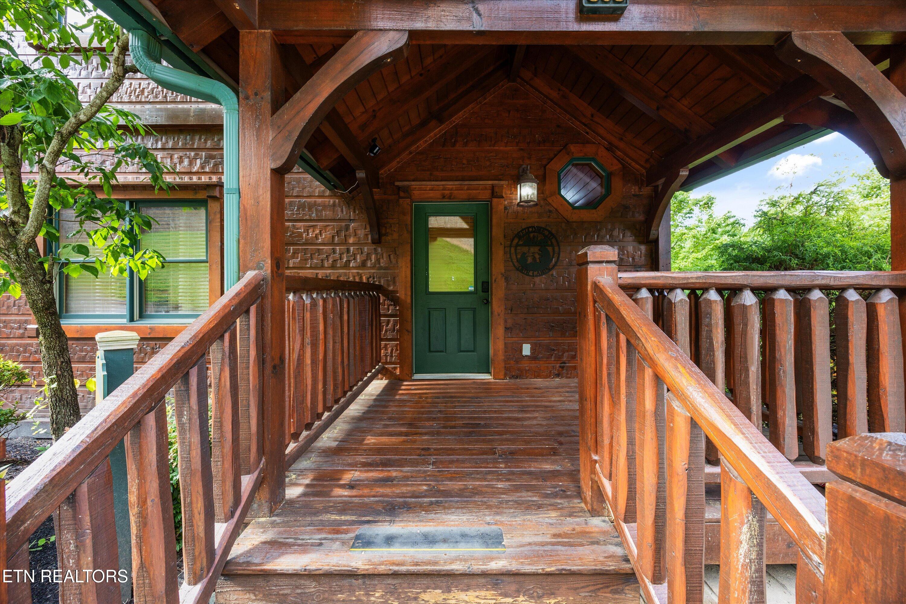 808 Great Smoky Way Property Photo 5