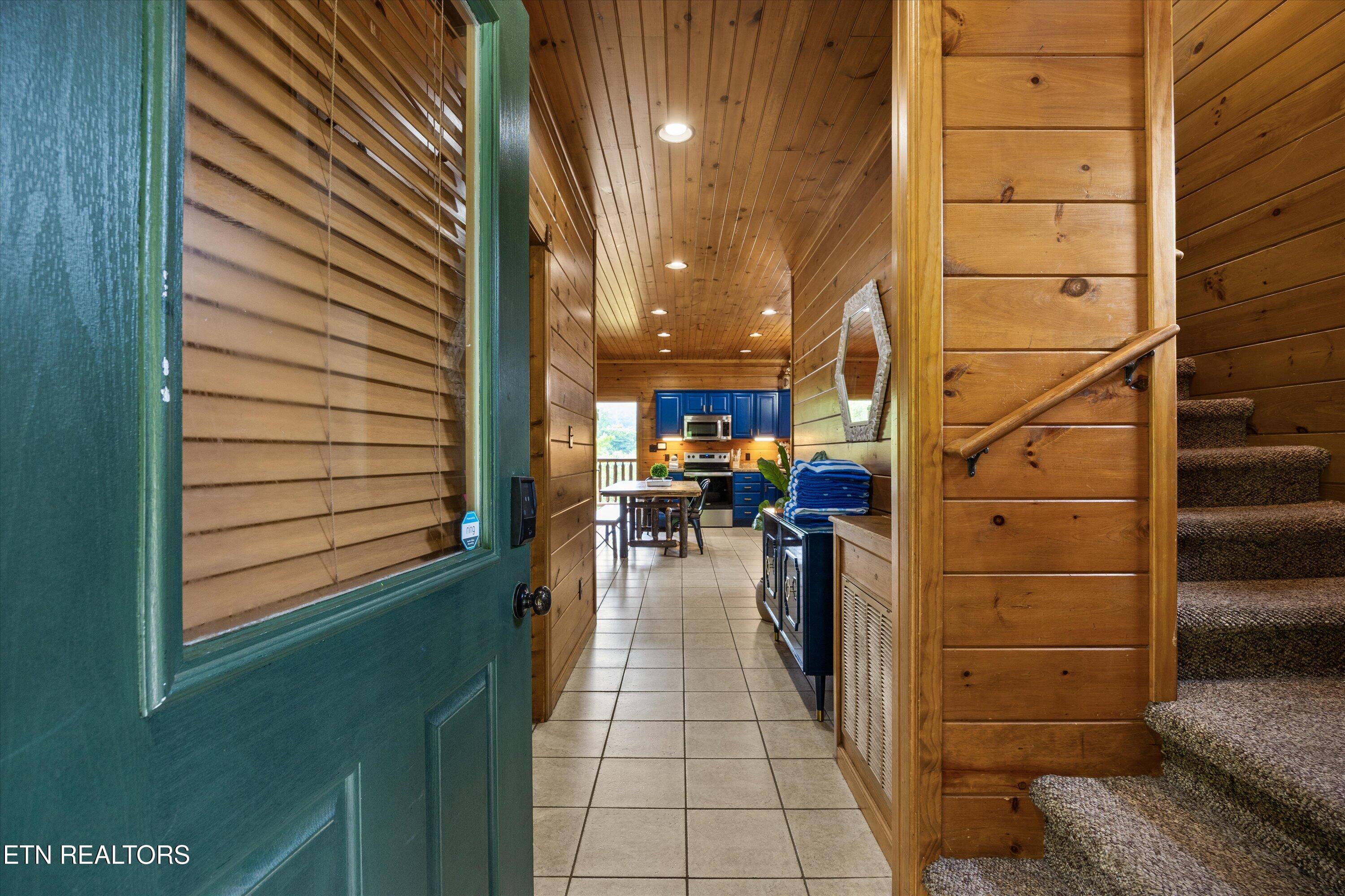 808 Great Smoky Way Property Photo 6