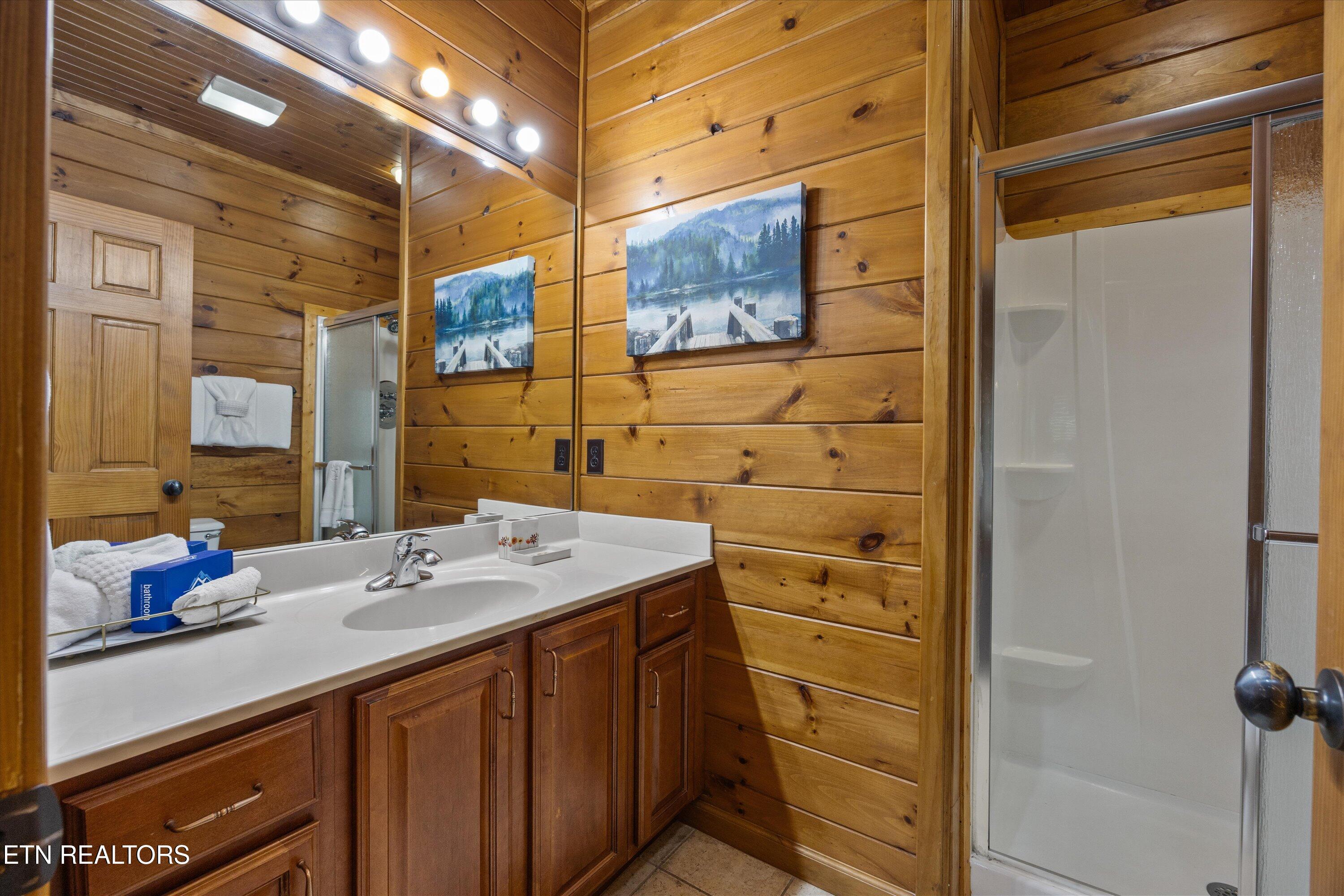 808 Great Smoky Way Property Photo 33